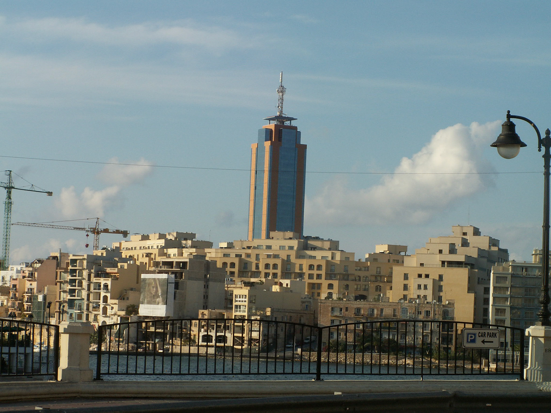 KONICA MINOLTA DIGITAL CAMERA