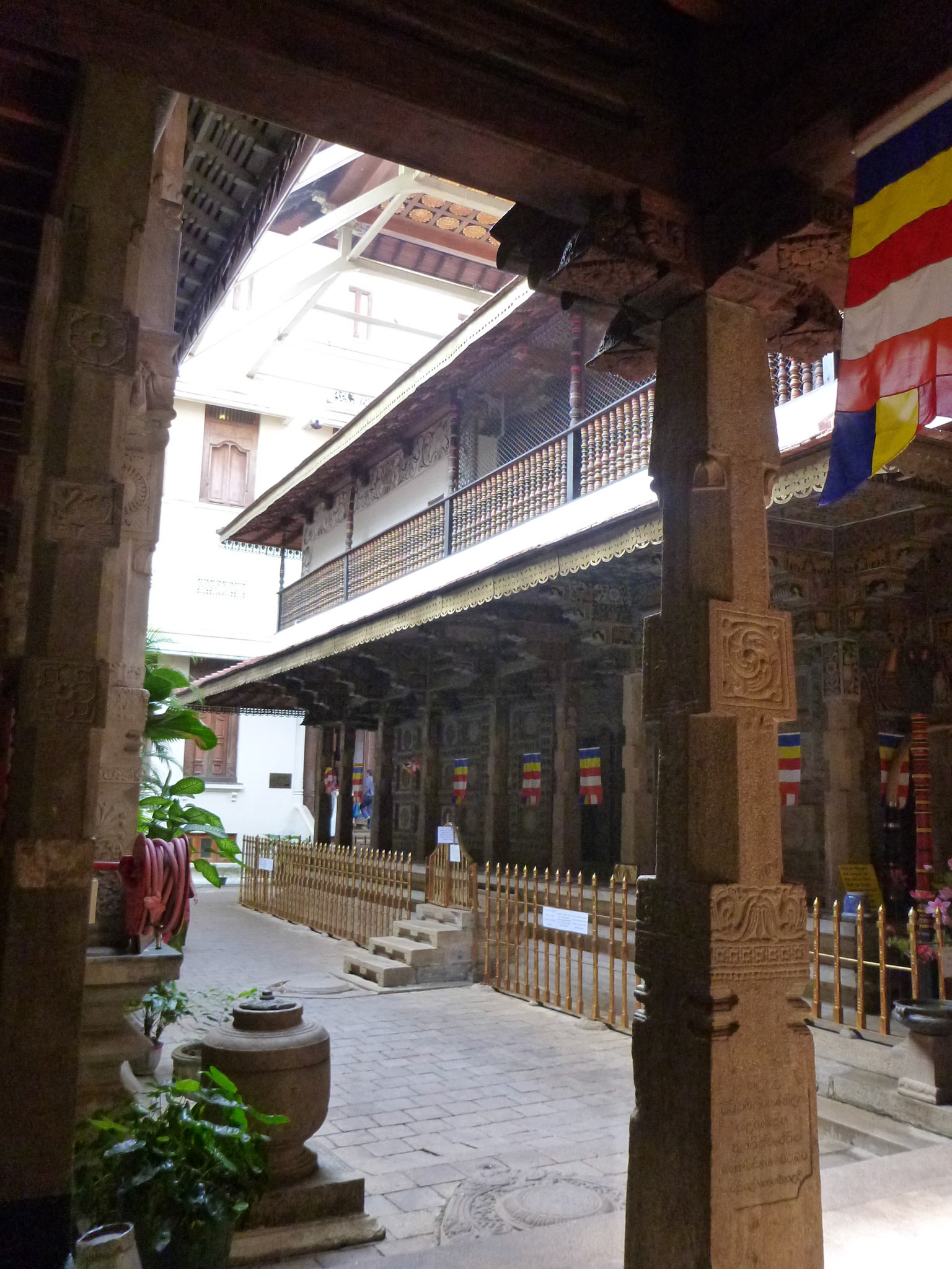 6.9.11 KANDY - Chrám buddhova zubu