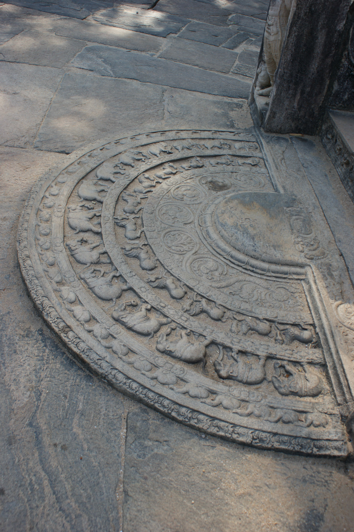 5.9.11 POLONARUVA - skupina královského paláce