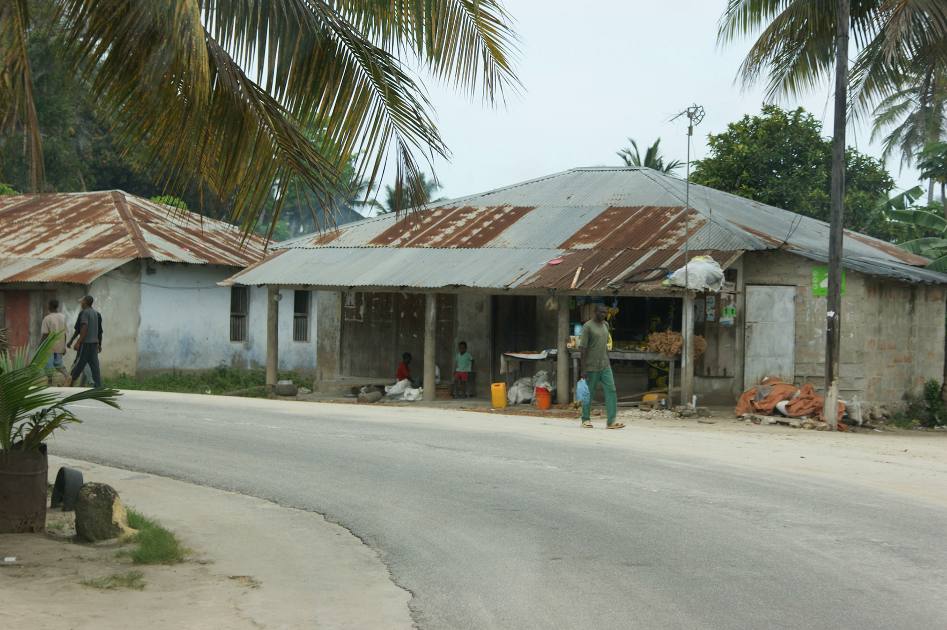 9.10.2009 TANZANIE - Zanzibar - cesta na letiště