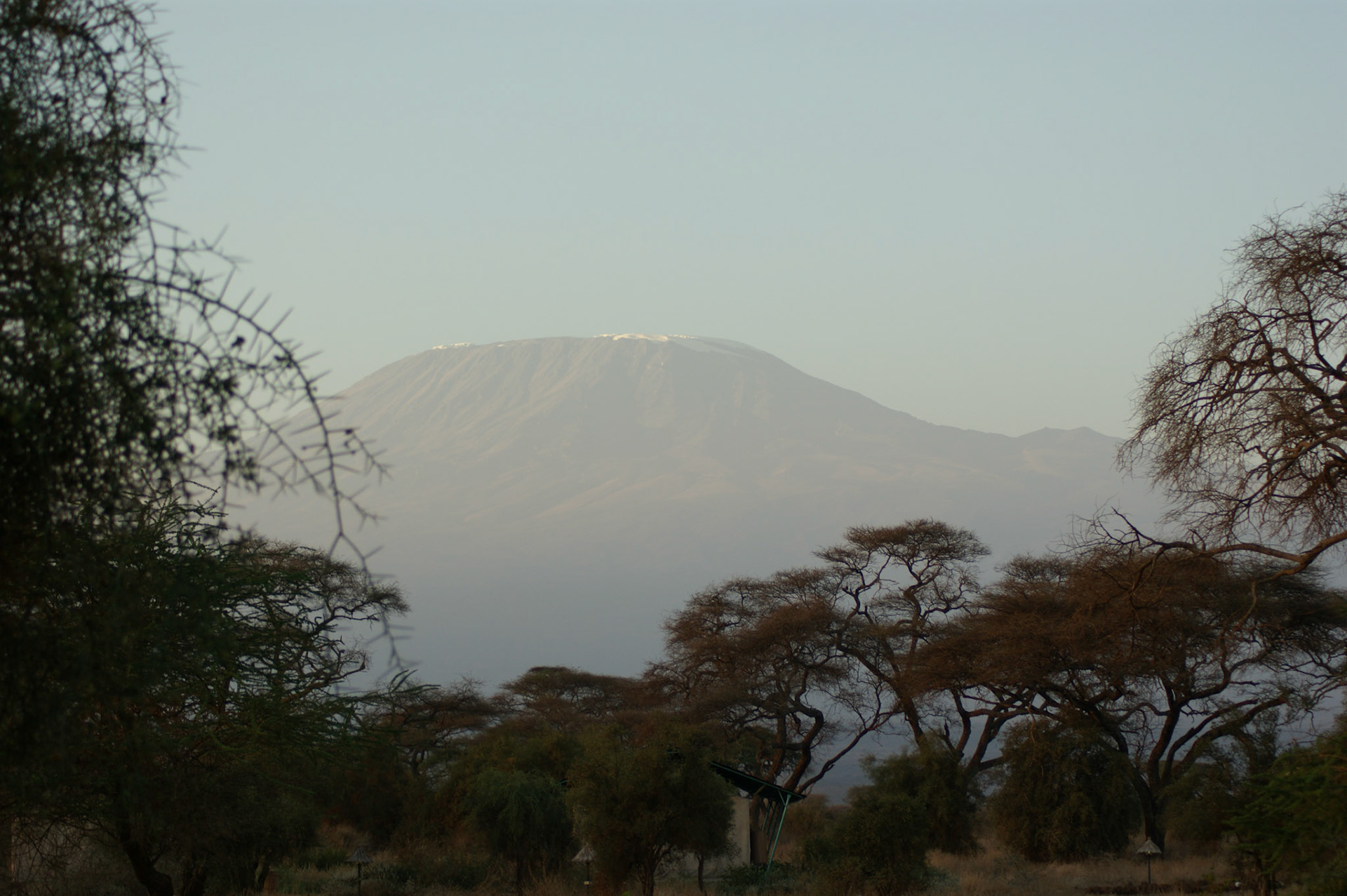 25.9.2009 KEŇA - NP Amboseli - Kilimandžáro