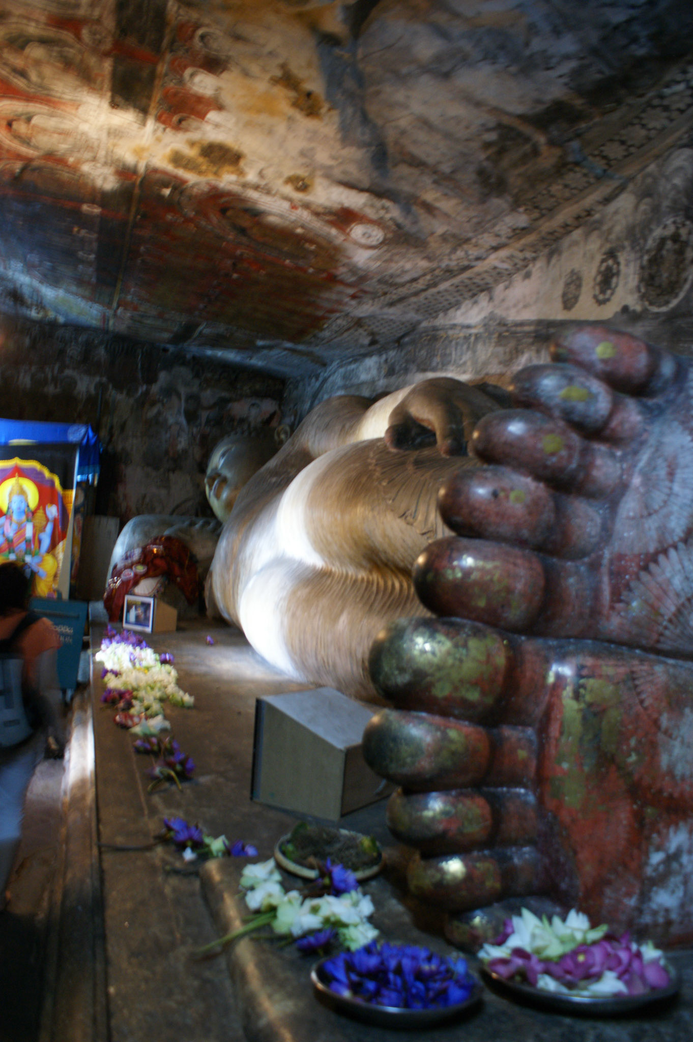 5.9.11 DAMBULA - Královský skalní palác