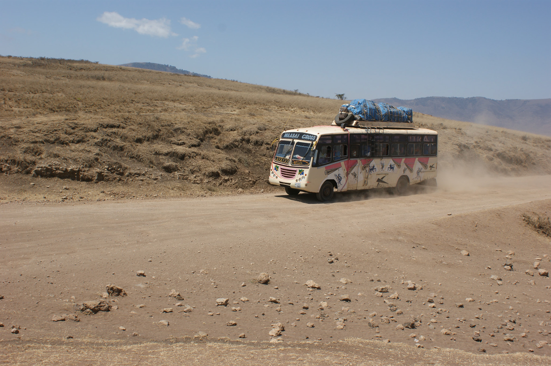 1.10.2009 TANZANIE - cesta do Serengeti