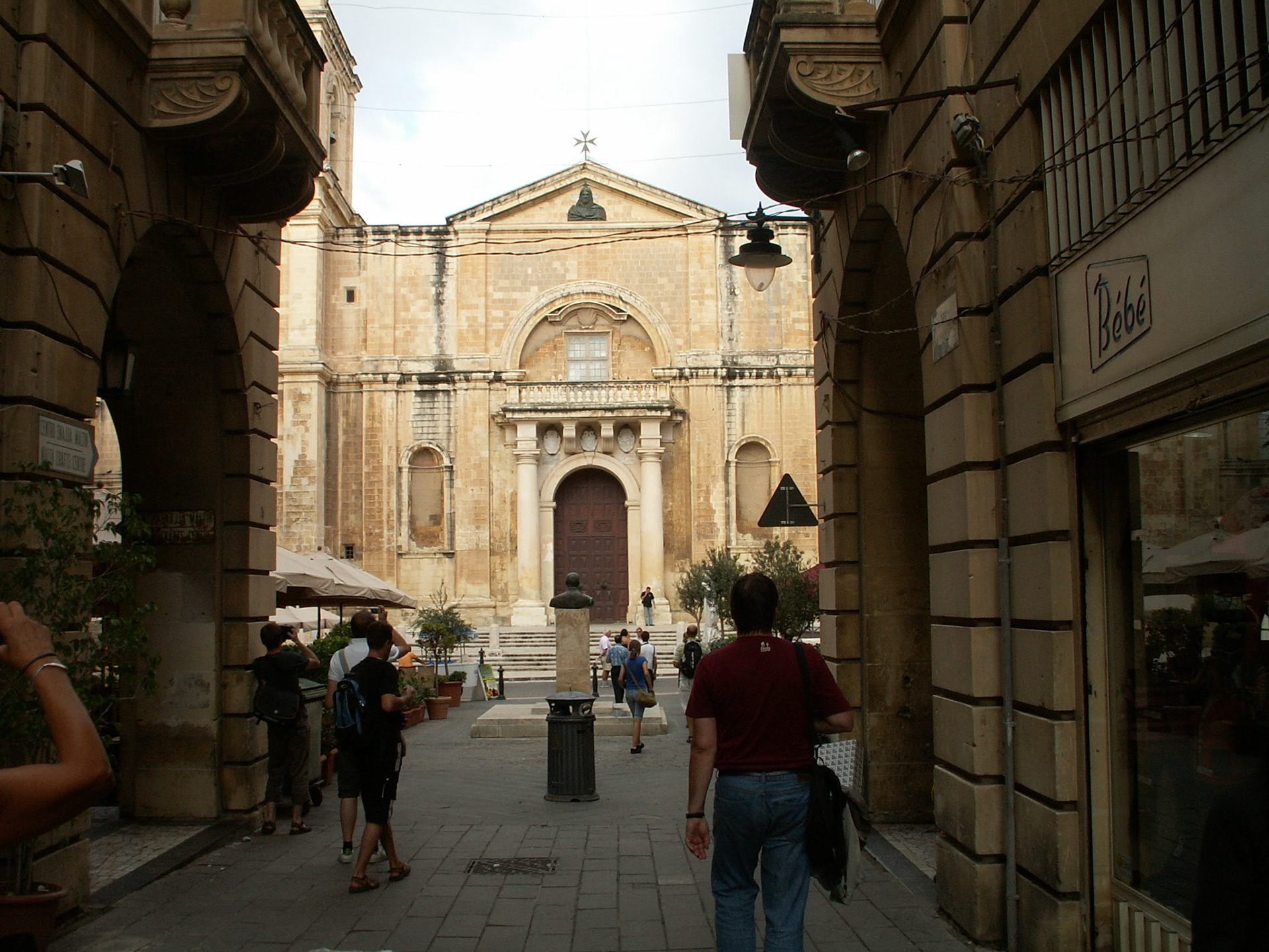 KONICA MINOLTA DIGITAL CAMERA