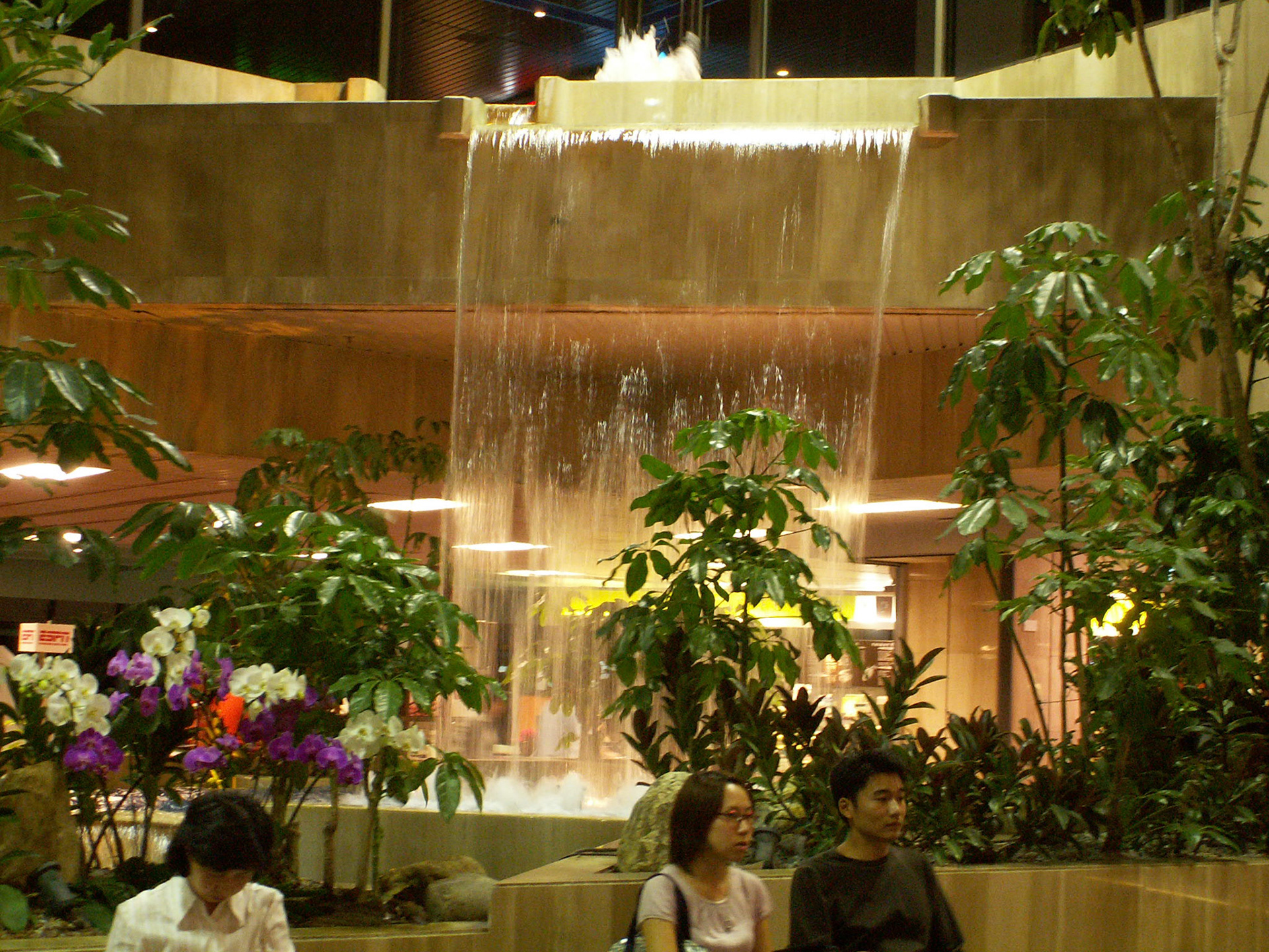 KONICA MINOLTA DIGITAL CAMERA