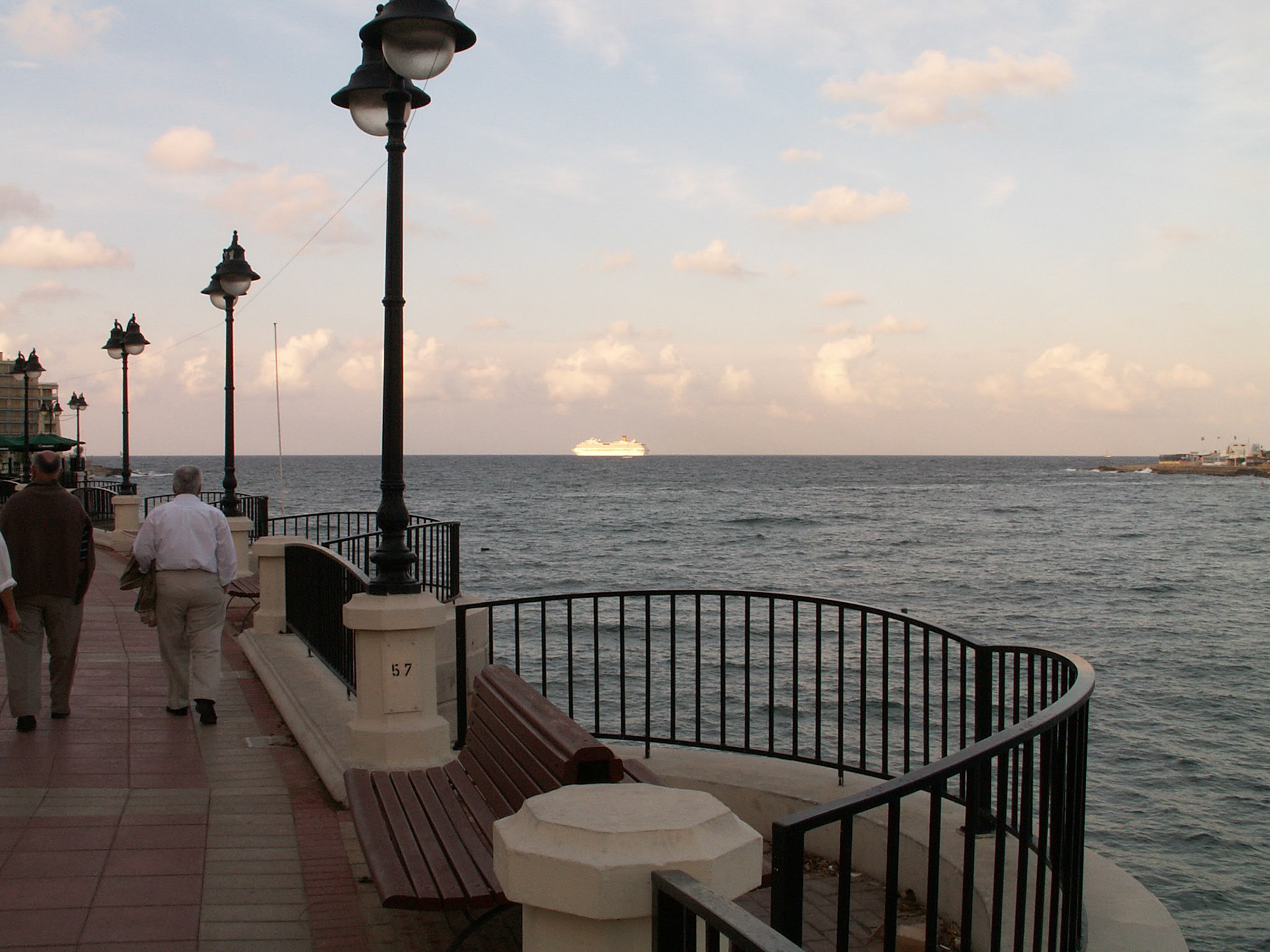 KONICA MINOLTA DIGITAL CAMERA