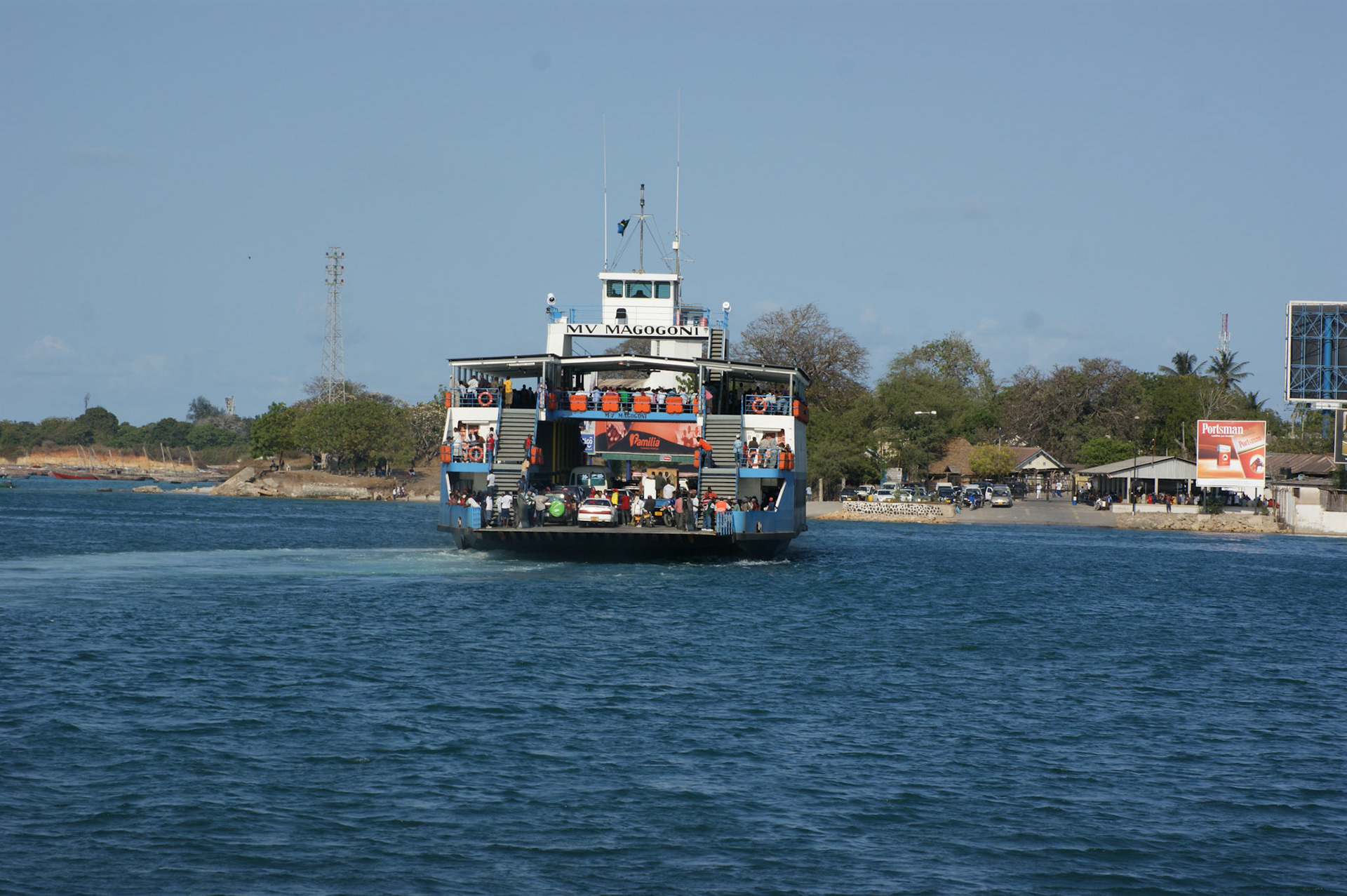 4.10.2009 TANZANIE - Der Salam - odjez na Zanzibar