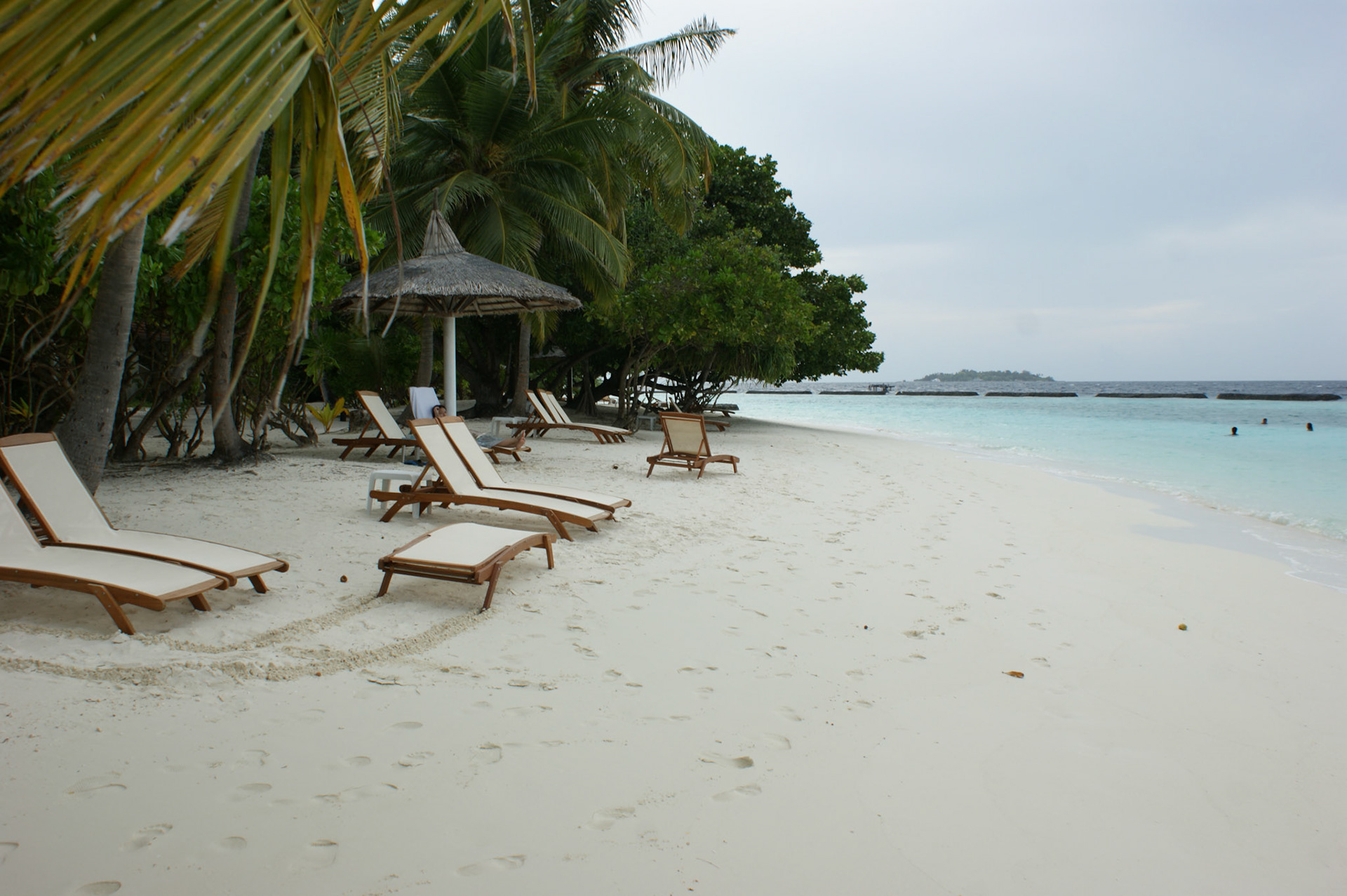 8-14.9.11 MALEDIVY Kurumba hotel