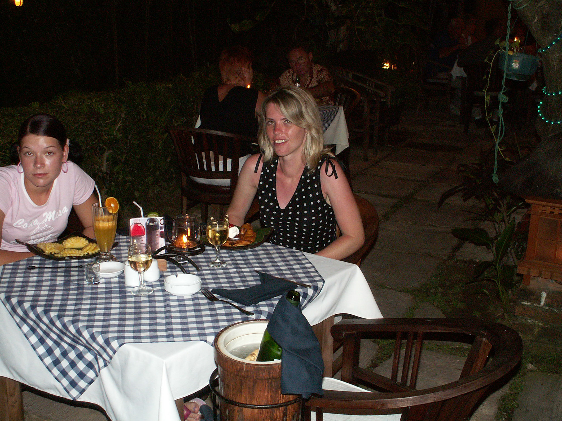 KONICA MINOLTA DIGITAL CAMERA