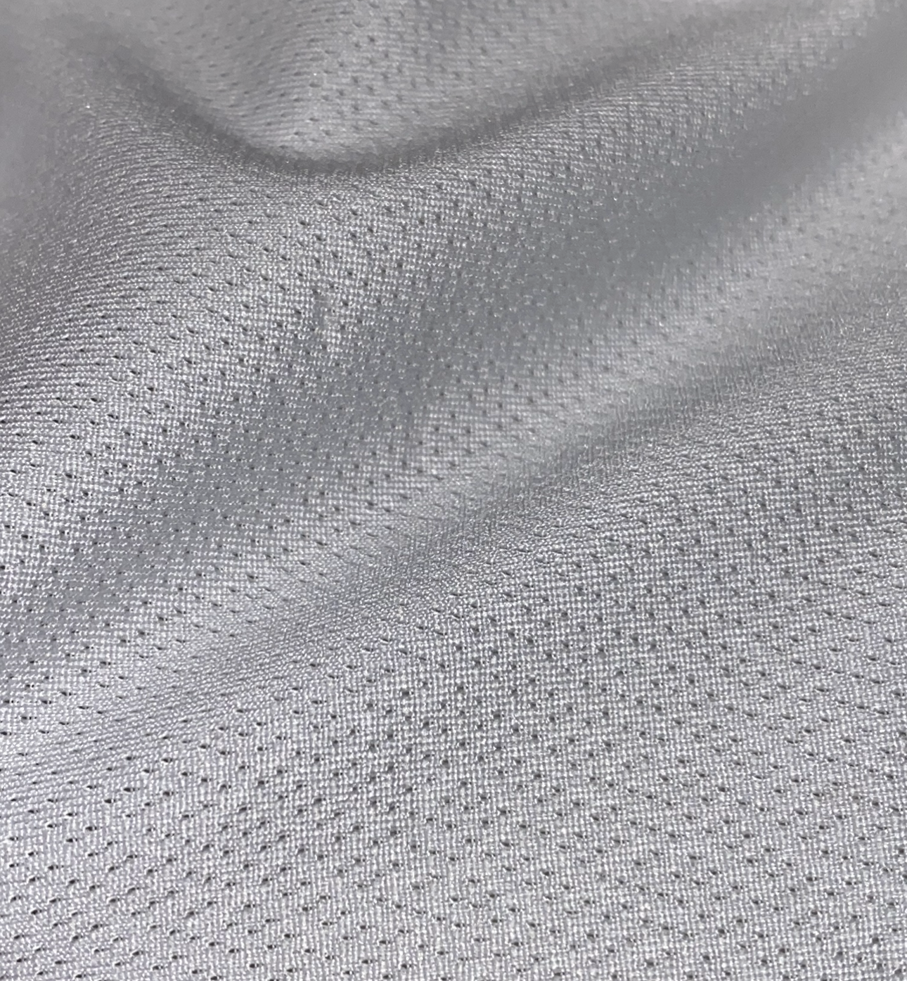 2nd Material: Fine sports mesh (8x magnification)