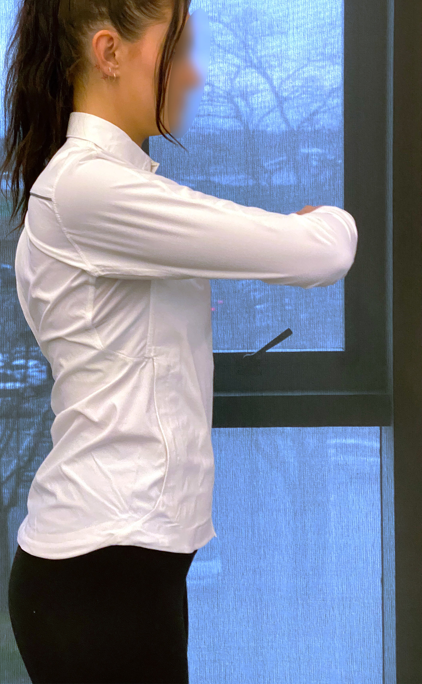 Proto 2: Material #2 - Invisible and breathable sports mesh underarm.