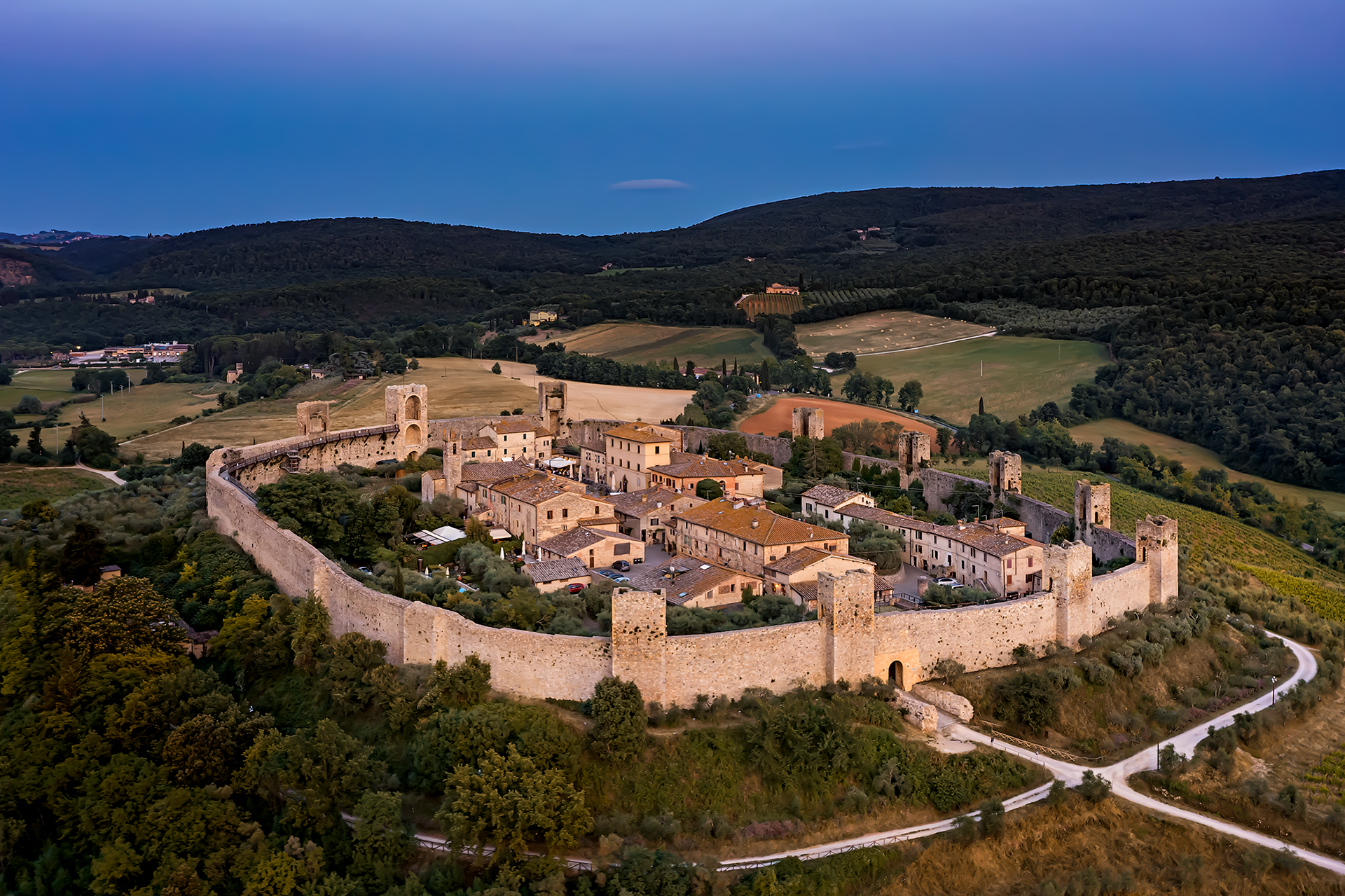 Fotografia drone Toscana Castello di Monteriggioni - danielescalera