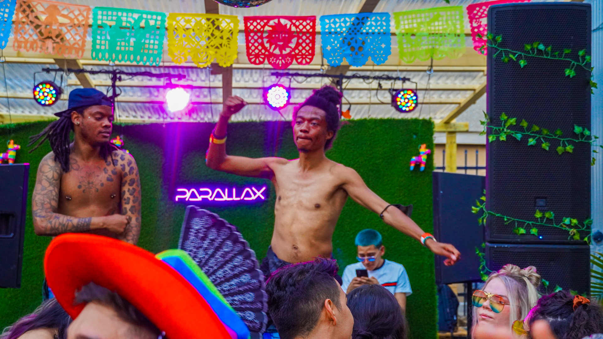 Sundaze With Parallax