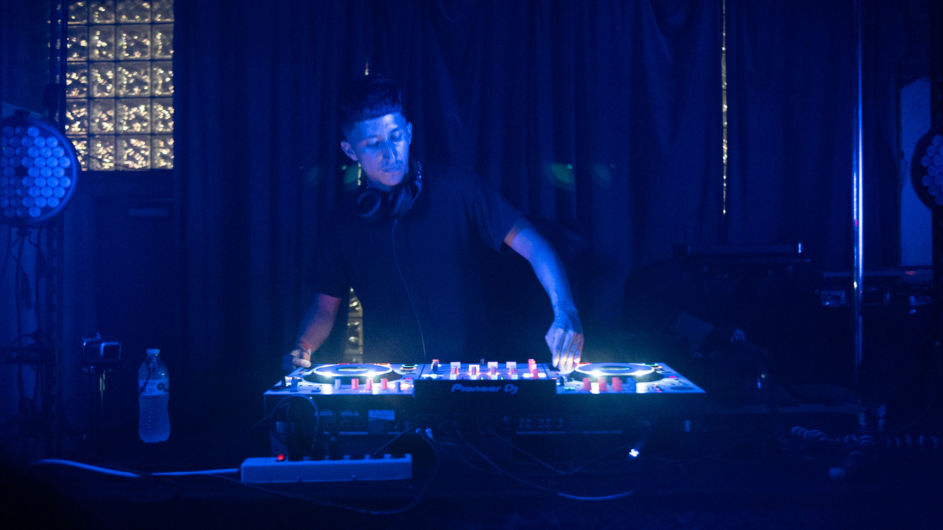 Bayron @ Twisted Lines