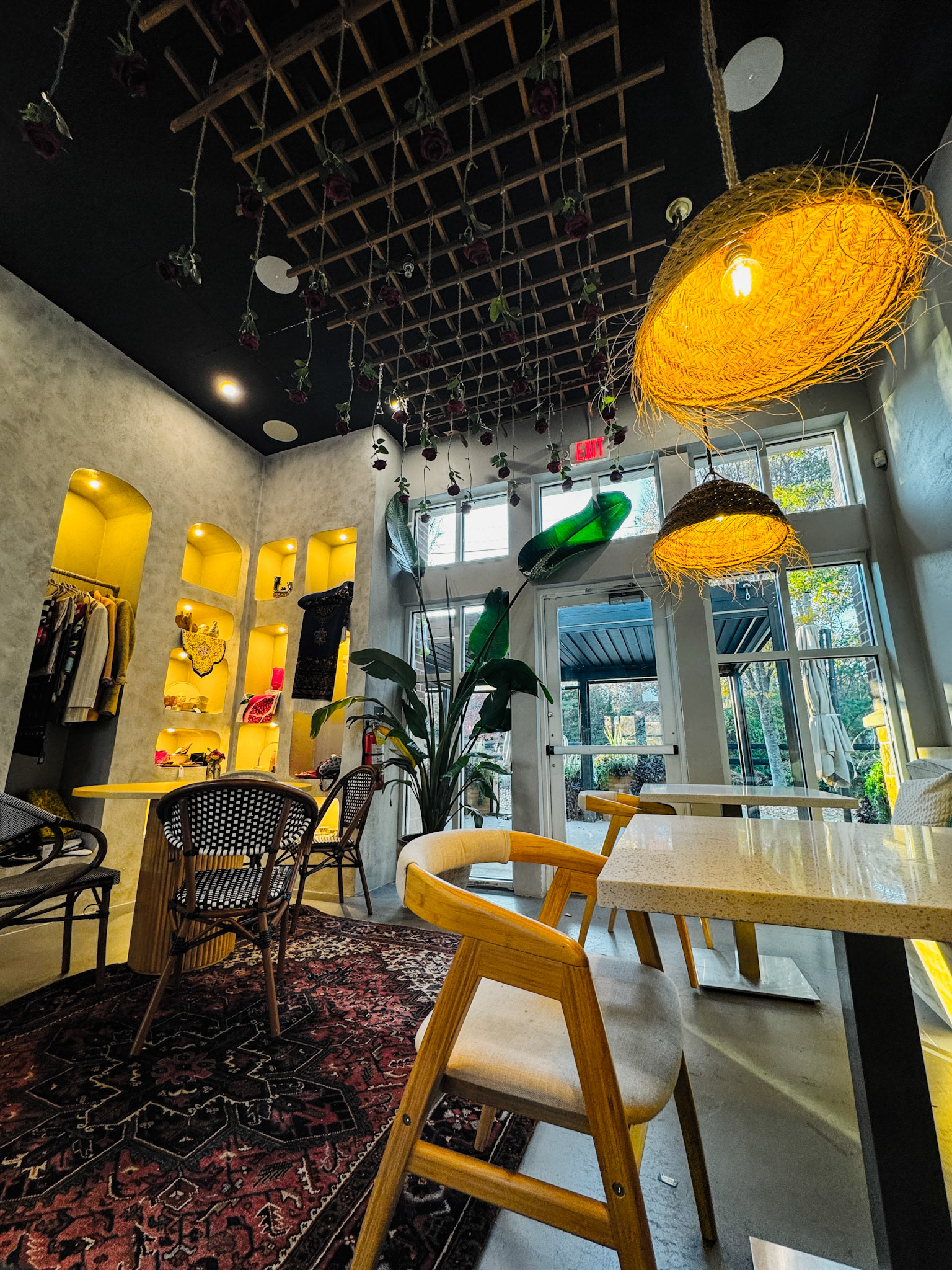 Lavande Cafe &amp; Bakery