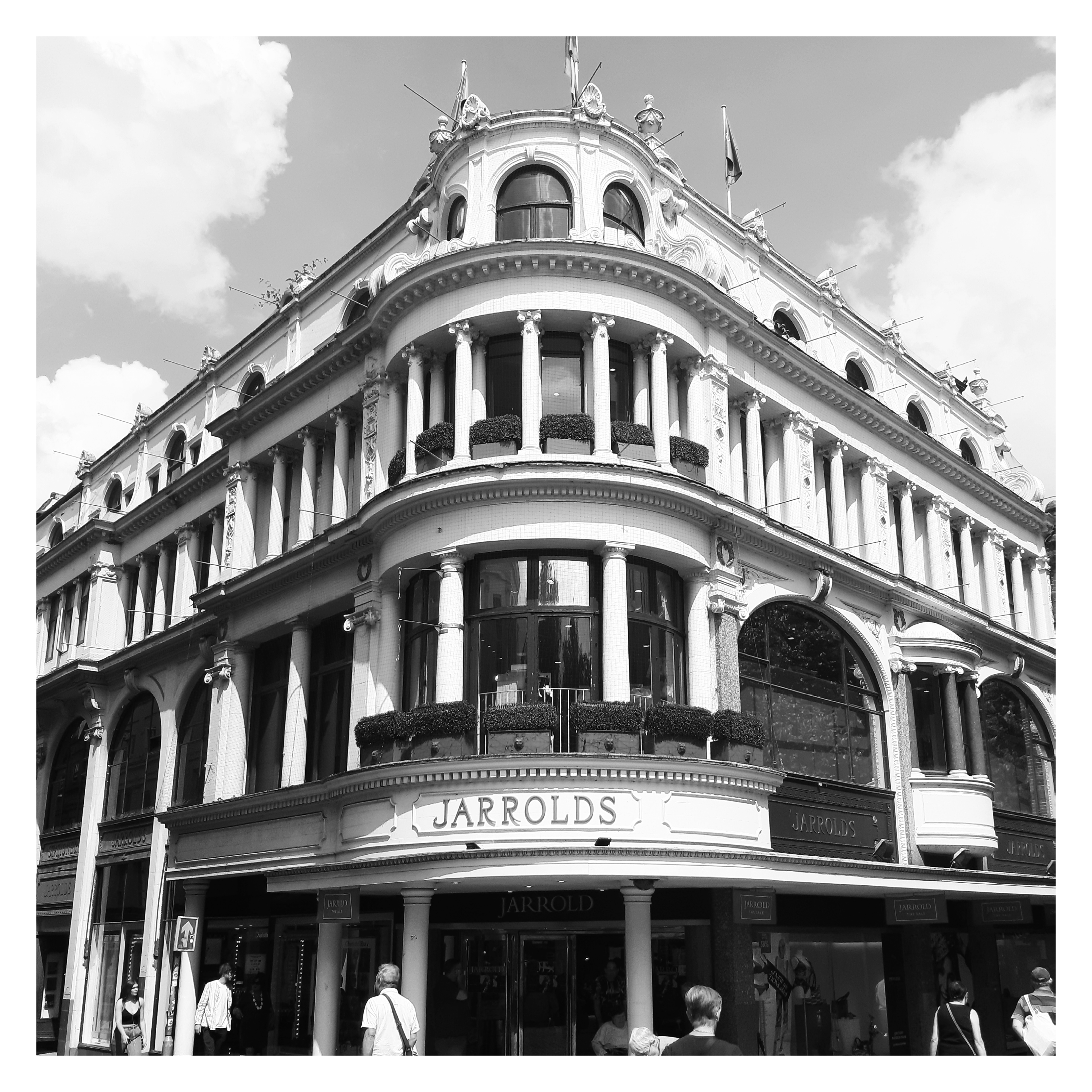 N19 | Jarrolds Store | This facade blends Art Deco elements with traditional design, featuring geometric shapes, bold lines, and decorative motifs, creating a visually striking and historically significant appearance.