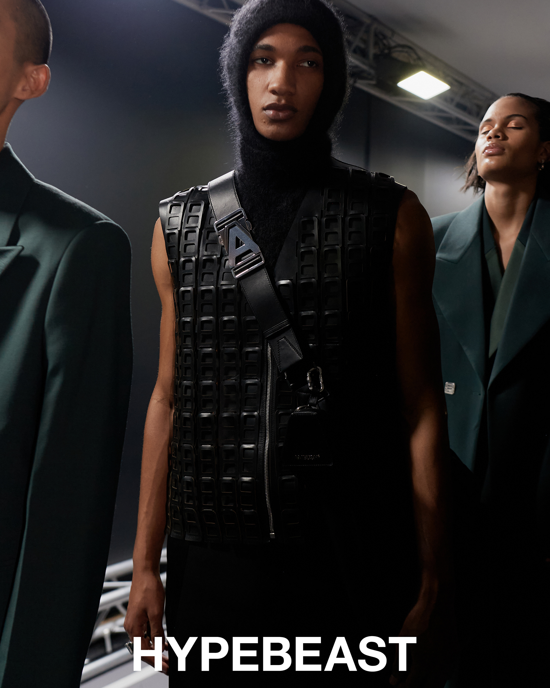 22FW AMBUSH X HYPEBEAST