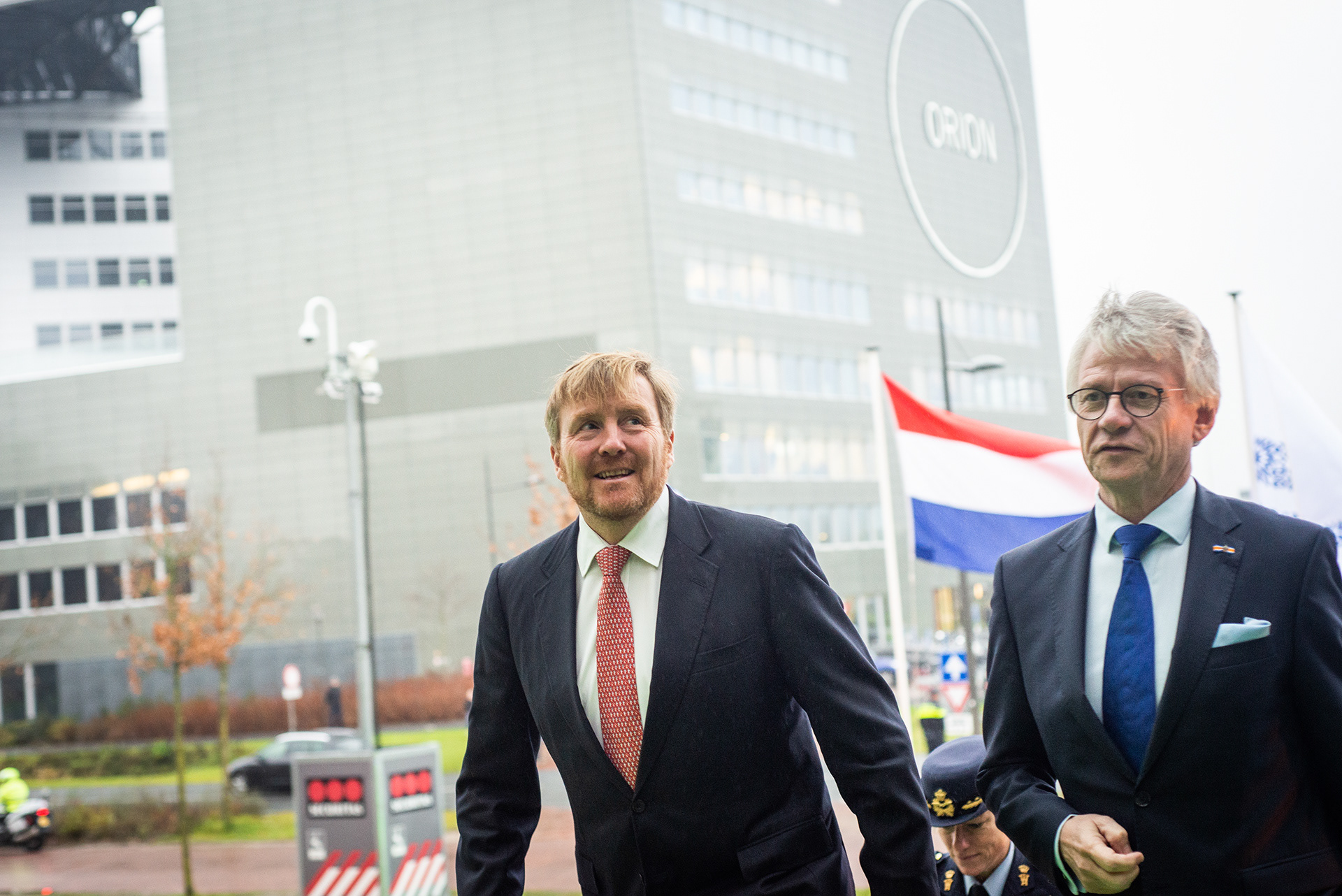 Willem-Alexander opent Hive in Wageningen
