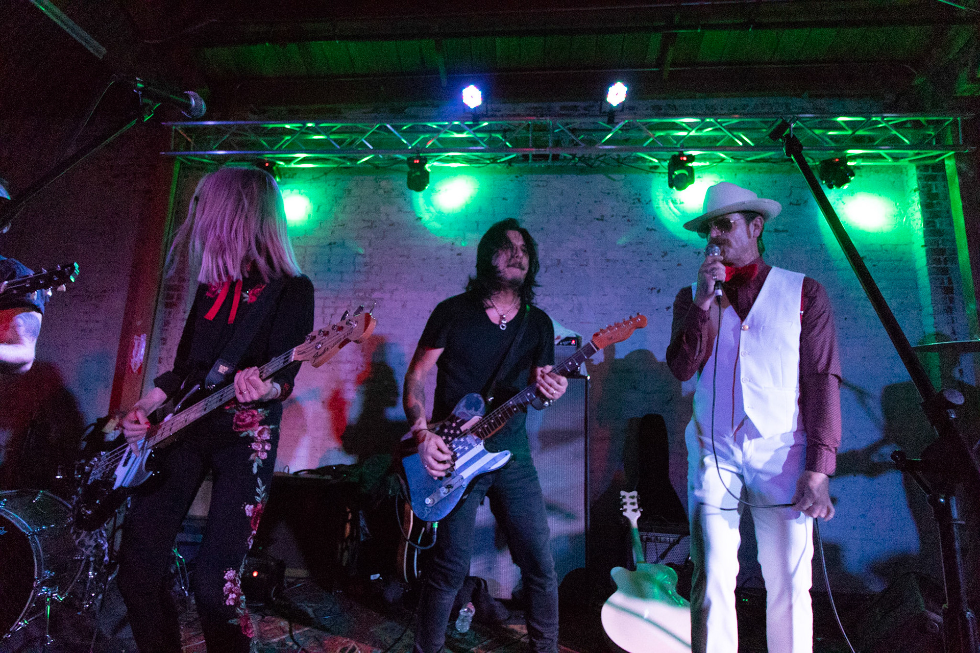 Jenny Vee, Gilby Clarke and Jessie Hughes