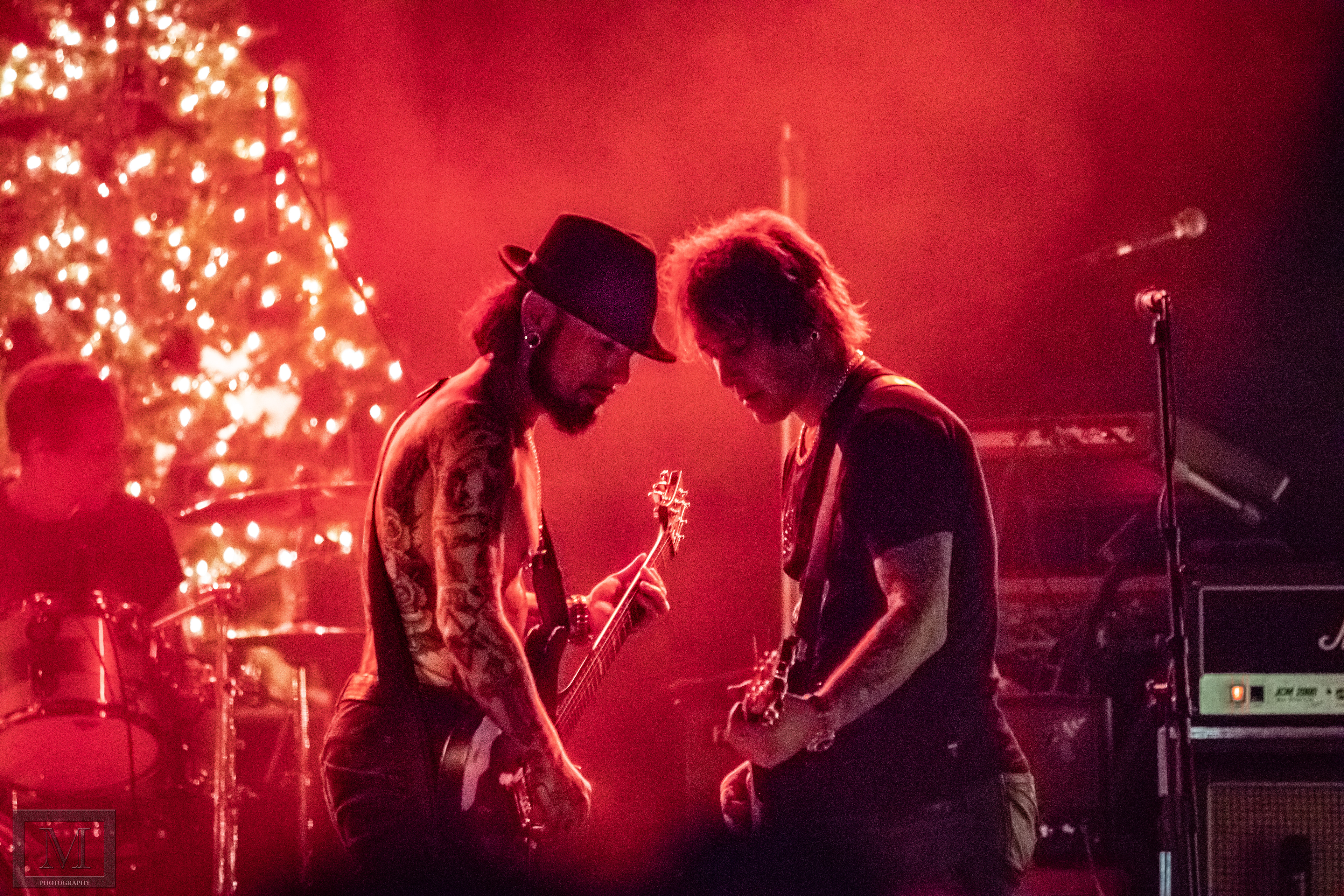 Dave Navarro and Billy Morrison