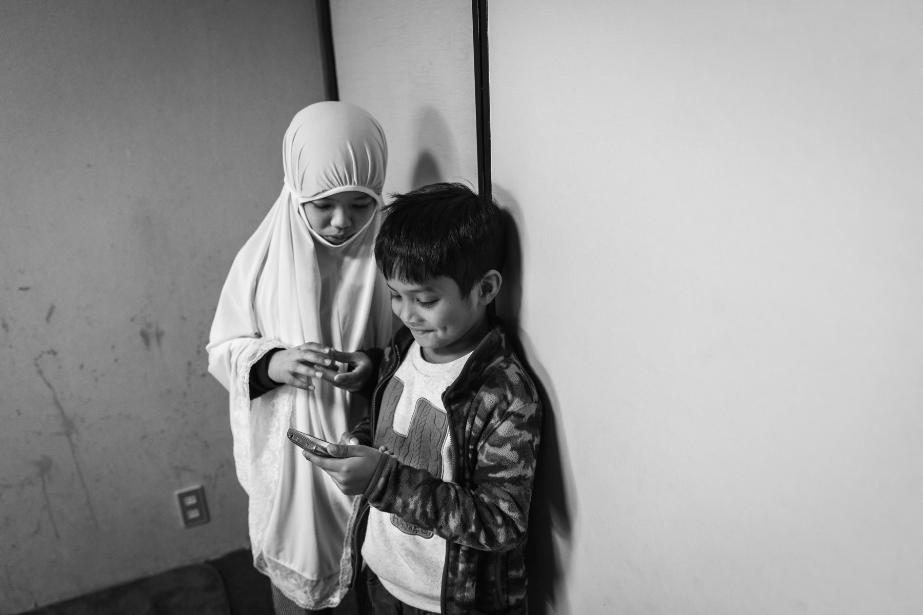 Rohingya children growing up in Japan after their father came nearly 20 years ago in Japan as an asylum seeker. Tatebayashi, Japan, January 2017