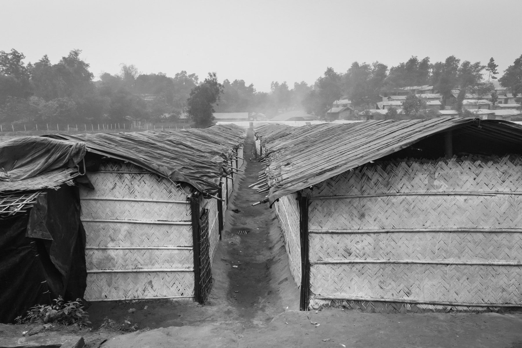 New makeshift blocks for the newly arrived Rohingya refugees from Myanmar. More than 650,000 refugees have fled persecution in neighbouring Myanmar since August 2017. Lambashiya section of Kutupalong refugee camp, Ukhiya, Bangladesh, March 2018