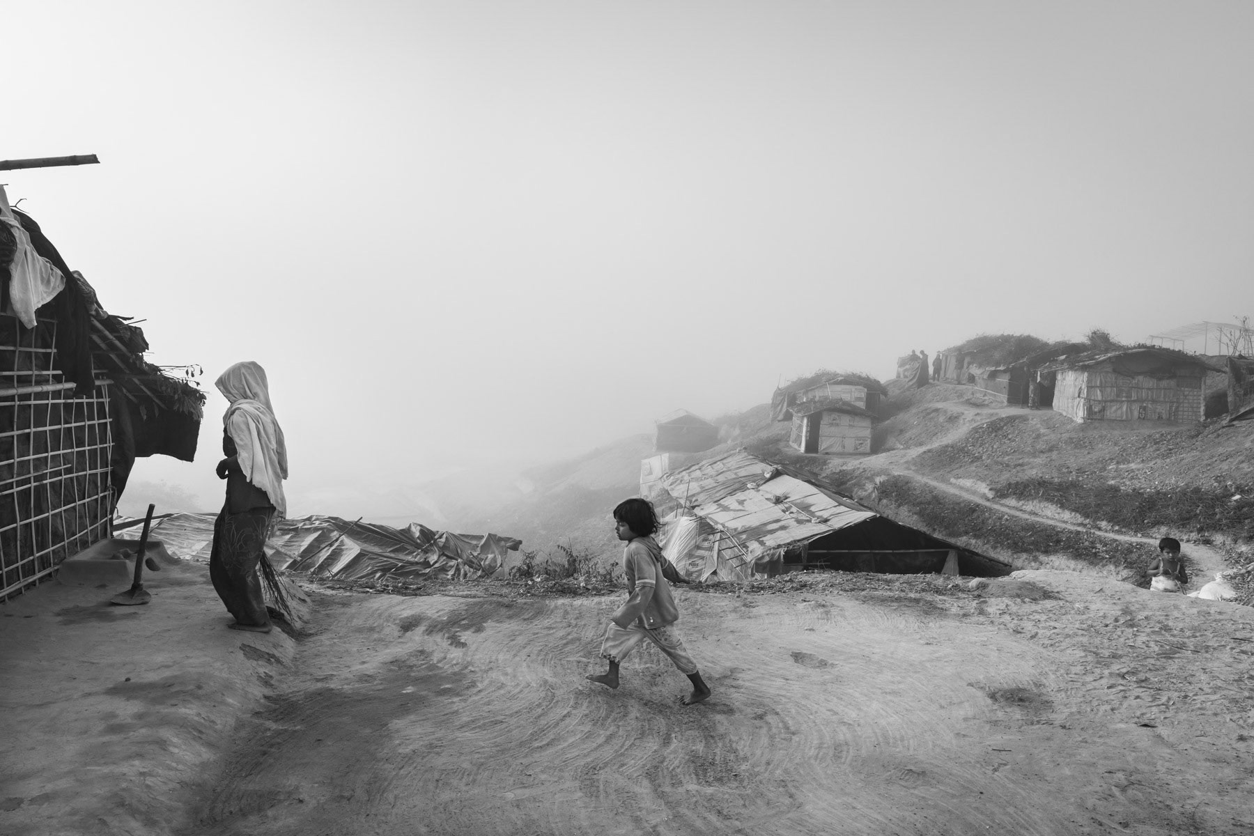 New part of Kutupalong refugee camp for Rohingya being extended on daily basis to cope with the 100,000 Rohingya that have fled violence in Rakhine since October 2016. Kutupalong, Bangladesh, February 2017