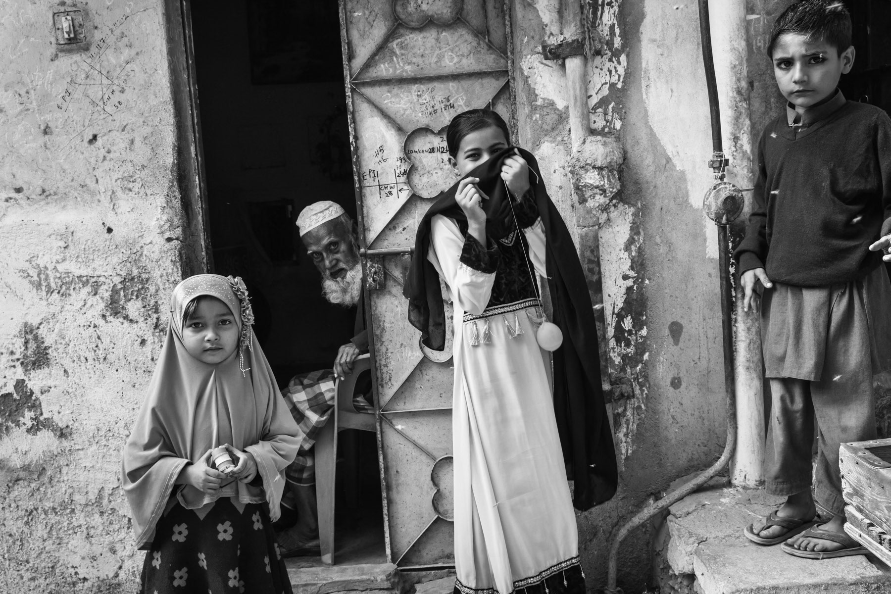 Rohingya living in Burma Colony a neigbourhood of Karachi where the first Rohingya refugees arrived 40 years ago from Myanmar. Karachi, Pakistan, December 2016