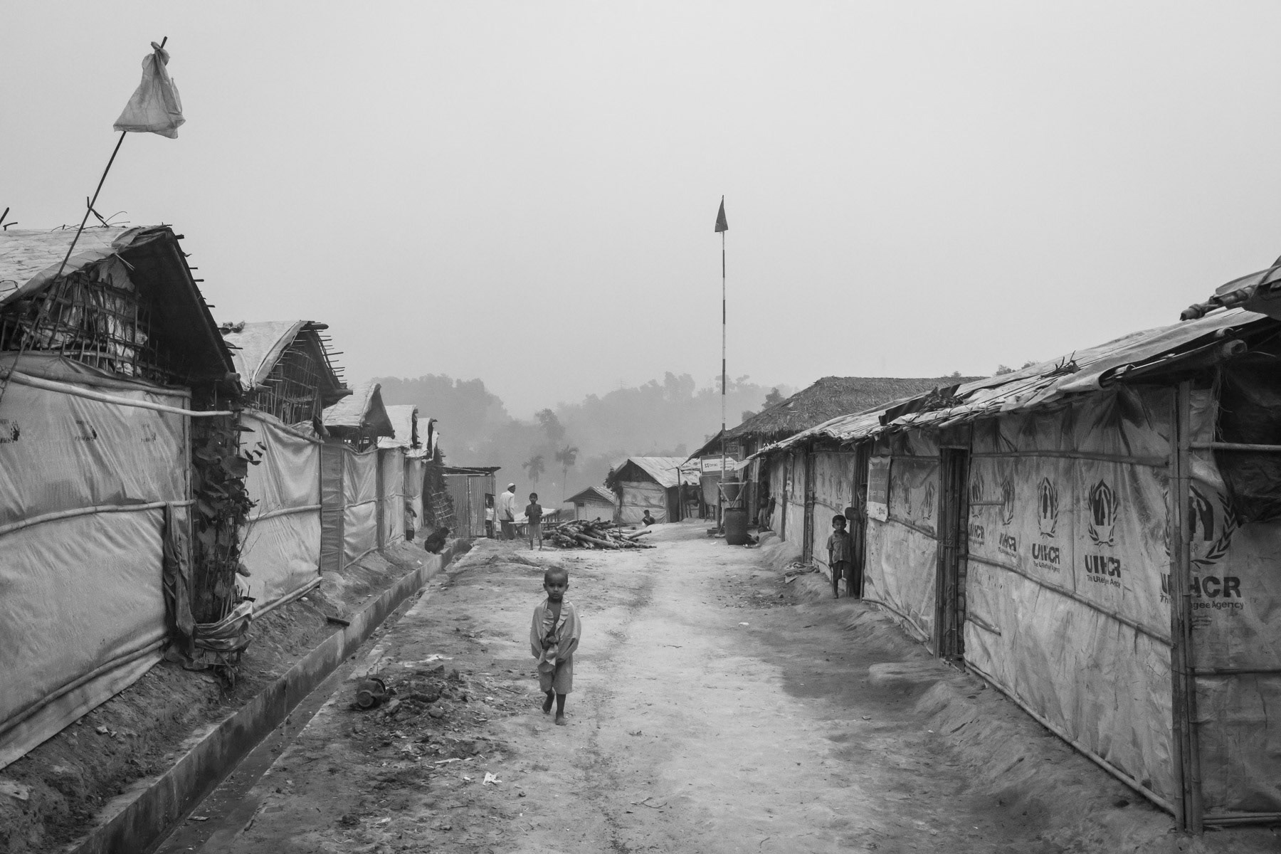 New makeshift blocks for the newly arrived Rohingya refugees from Myanmar. More than 650,000 refugees have fled persecution in neighbouring Myanmar since August 2017. Lambashiya section of Kutupalong refugee camp, Ukhiya, Bangladesh, March 2018