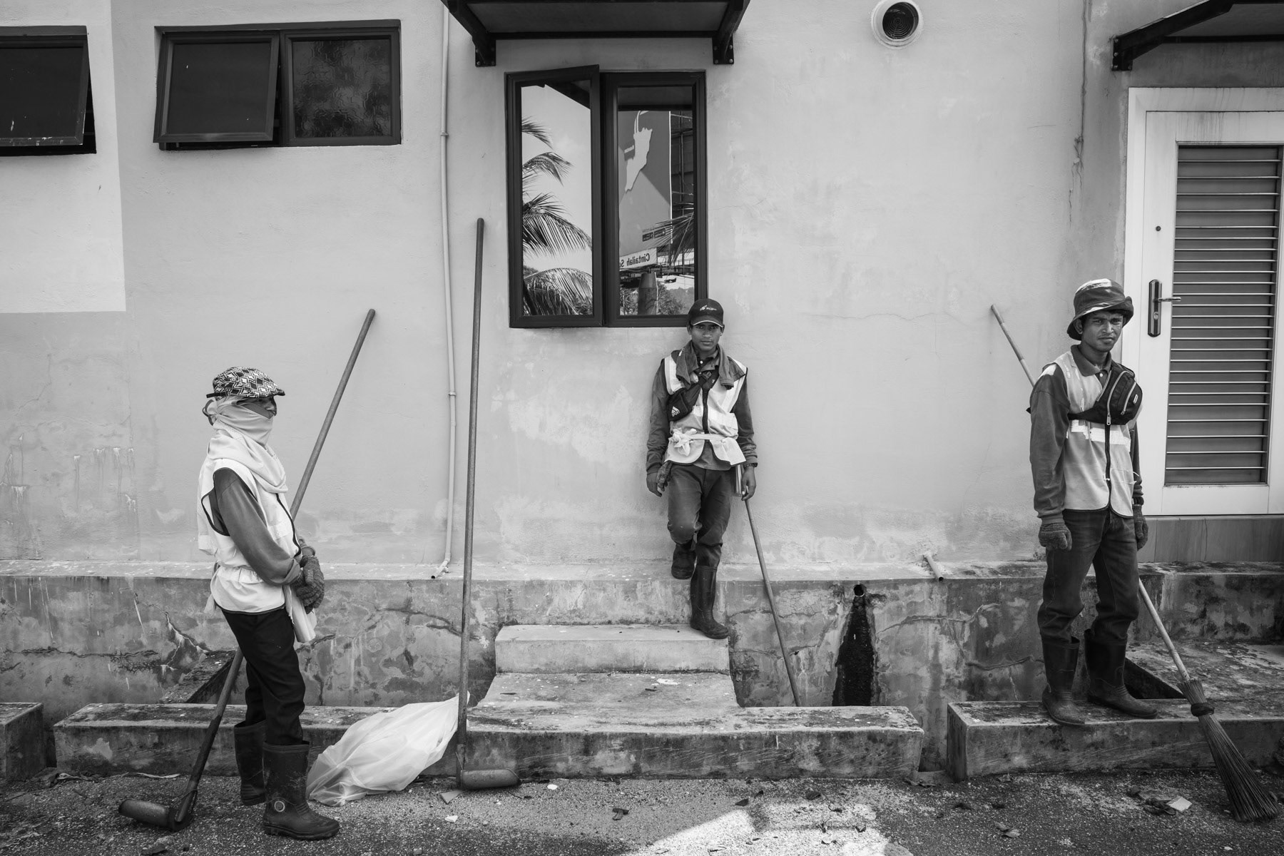 Rohingya daily labour working for a contractor responsible to keep the city drainage and sewage clean. They are paid around 6 usd per day, which is well below the daily wage that would otherwise be paid to somebody having ID documents. Being stateless and having no official ID documents, most Rohingya living in third countries are extremely vulnerable to abuse and underpaid jobs. Kuantan in Pahang, Malaysia, June 2017