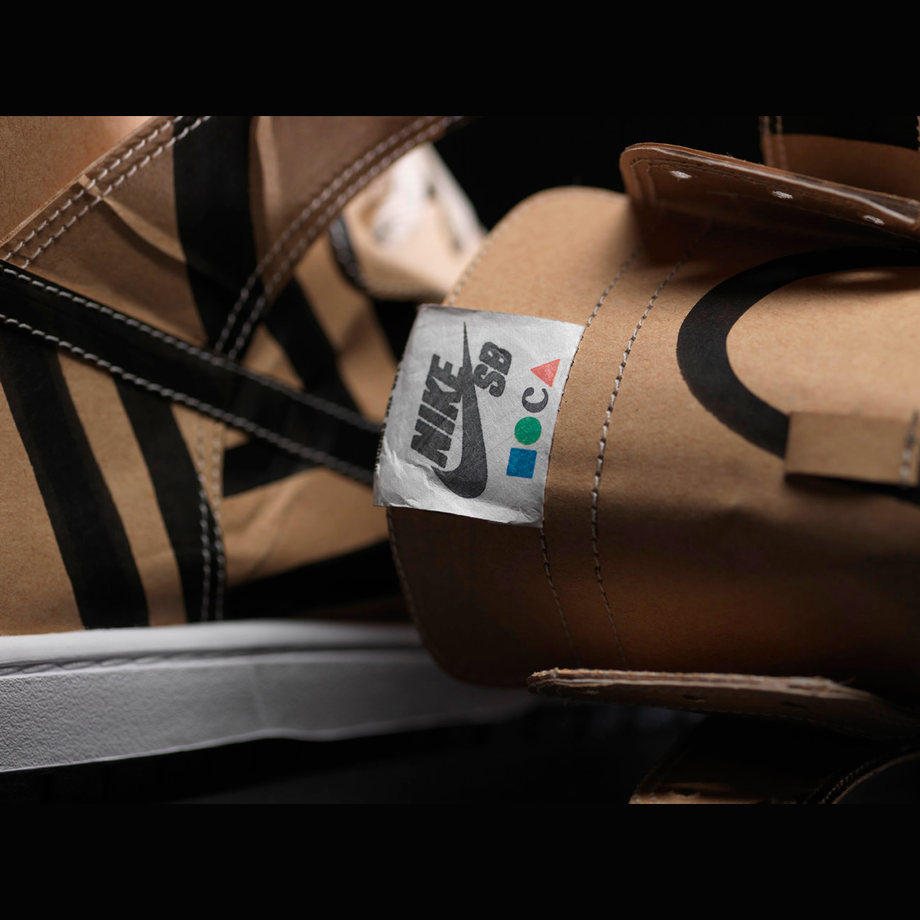 BRAND ID / PRODUCT DESIGN