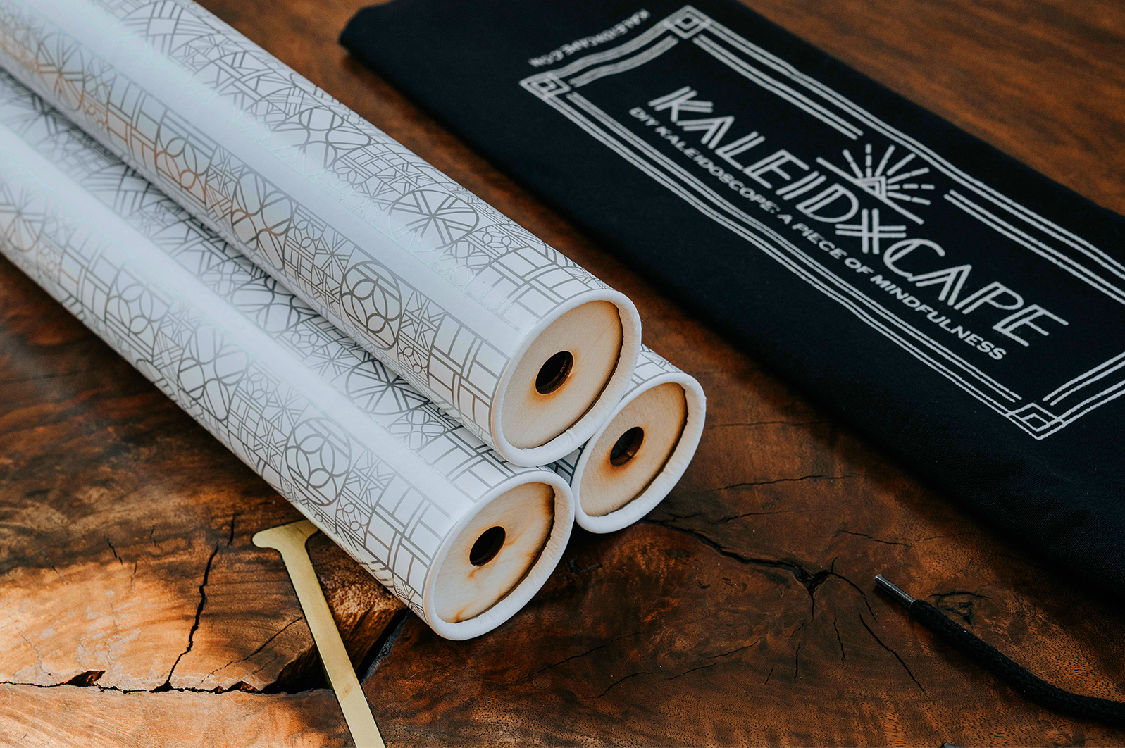BRAND ID / PRODUCT DESIGN / ART DIRECTION