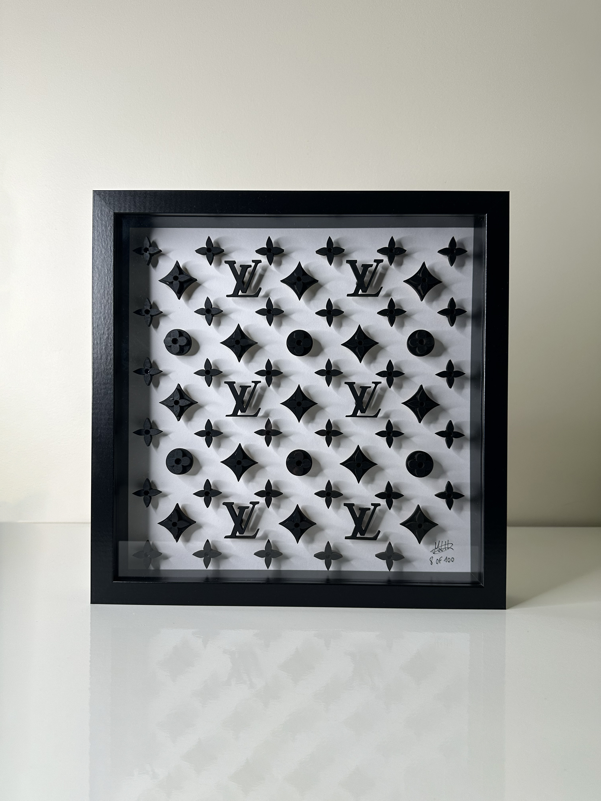 Shadow Box Black and White LV - 30x30 cm