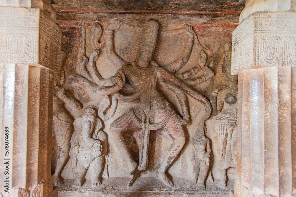 Nataraja sculpture in Ravana Padi Cave Temple