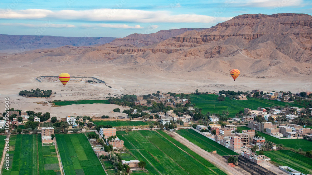 Hot air balloon ride, Luxor
