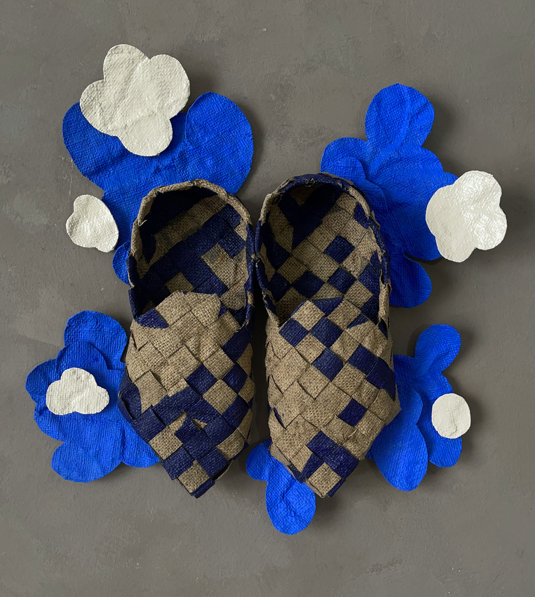 VAROT VAIN PIIKKEJÄ/JUST LOOK OUT FOR THE THORNS  second-hand yute, acrylics, lacquer & adhesive 2026, 45 x 45 x 7 cm