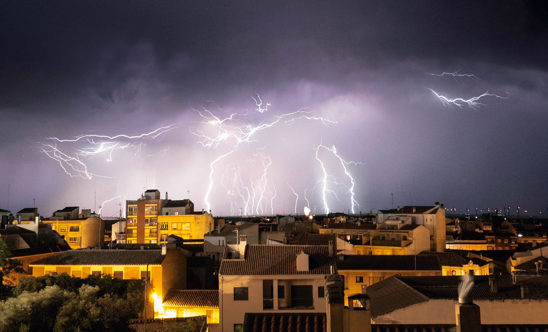 Tormenta de verano desde La Roda (Albacete) por Gabriel González Noctografia