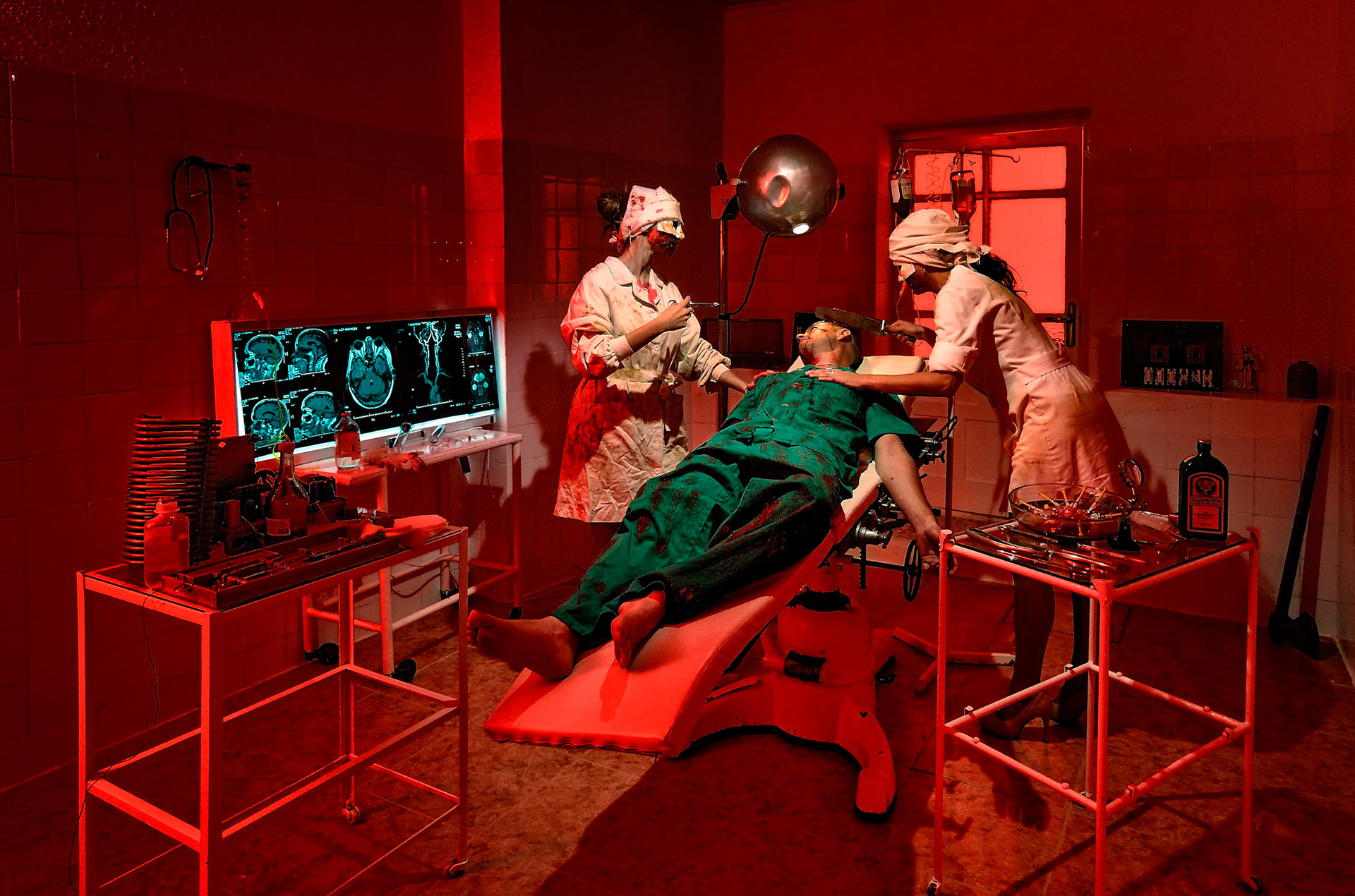 Fotografía de la serie "Recortando en Salud". Realizada en la plaza de Toros de Tarazona de La Mancha (Albacete).