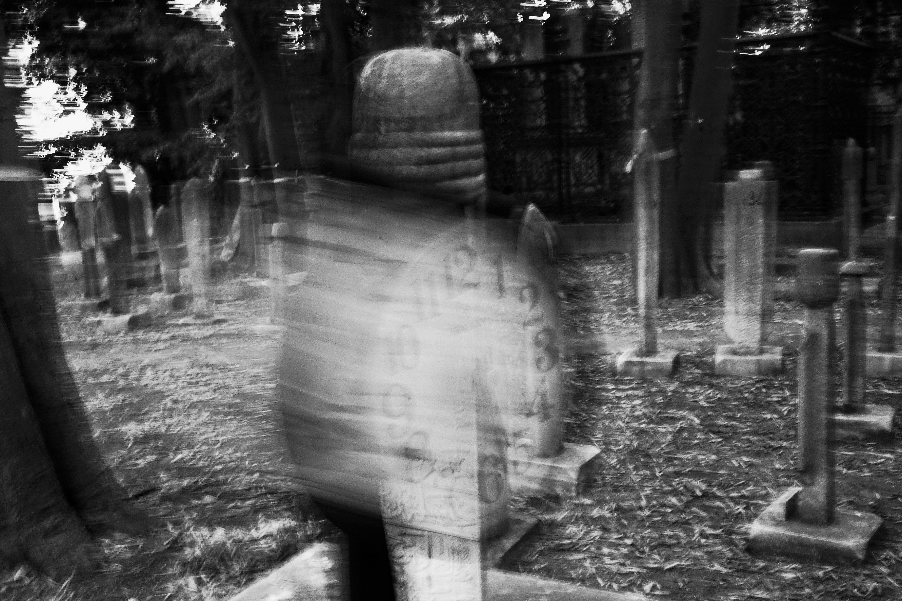 Melike Mert - Muğlak Fotoğraflar