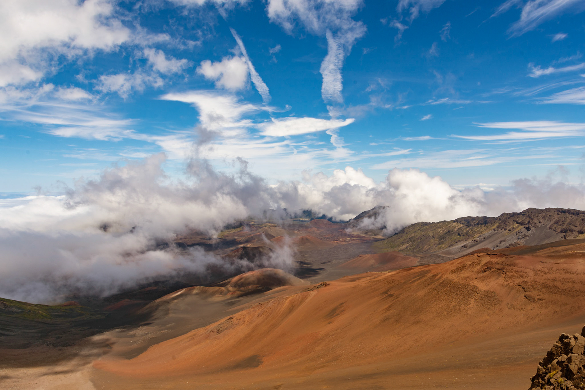 Haupa‘Akea Peak Plateau