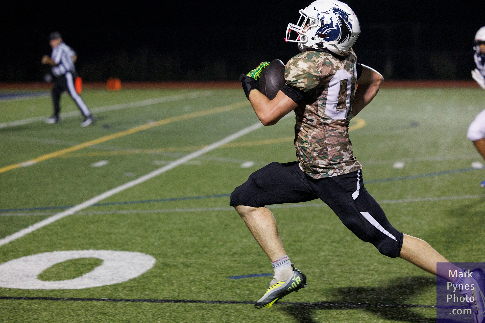 Kristian Albrecht runs in a touchdown.