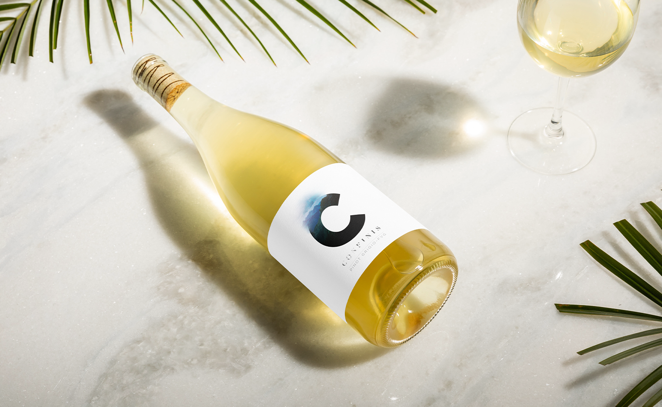 confinis logo wine bottle photo shooting