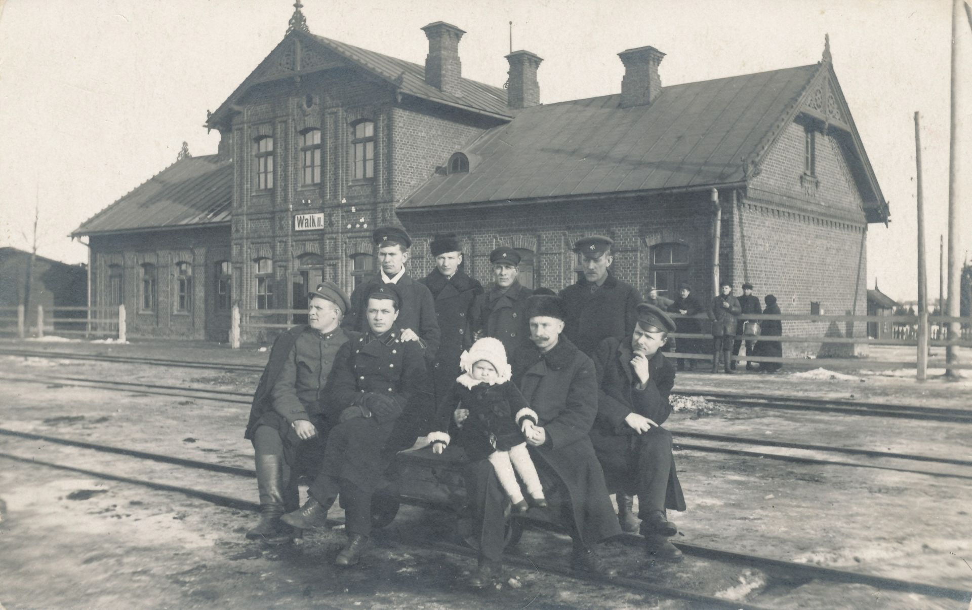 0 km. Valka jaamahoone, 1900-ndad. Valka railway station, 1900s. Valga Muuseumi fotokogu.