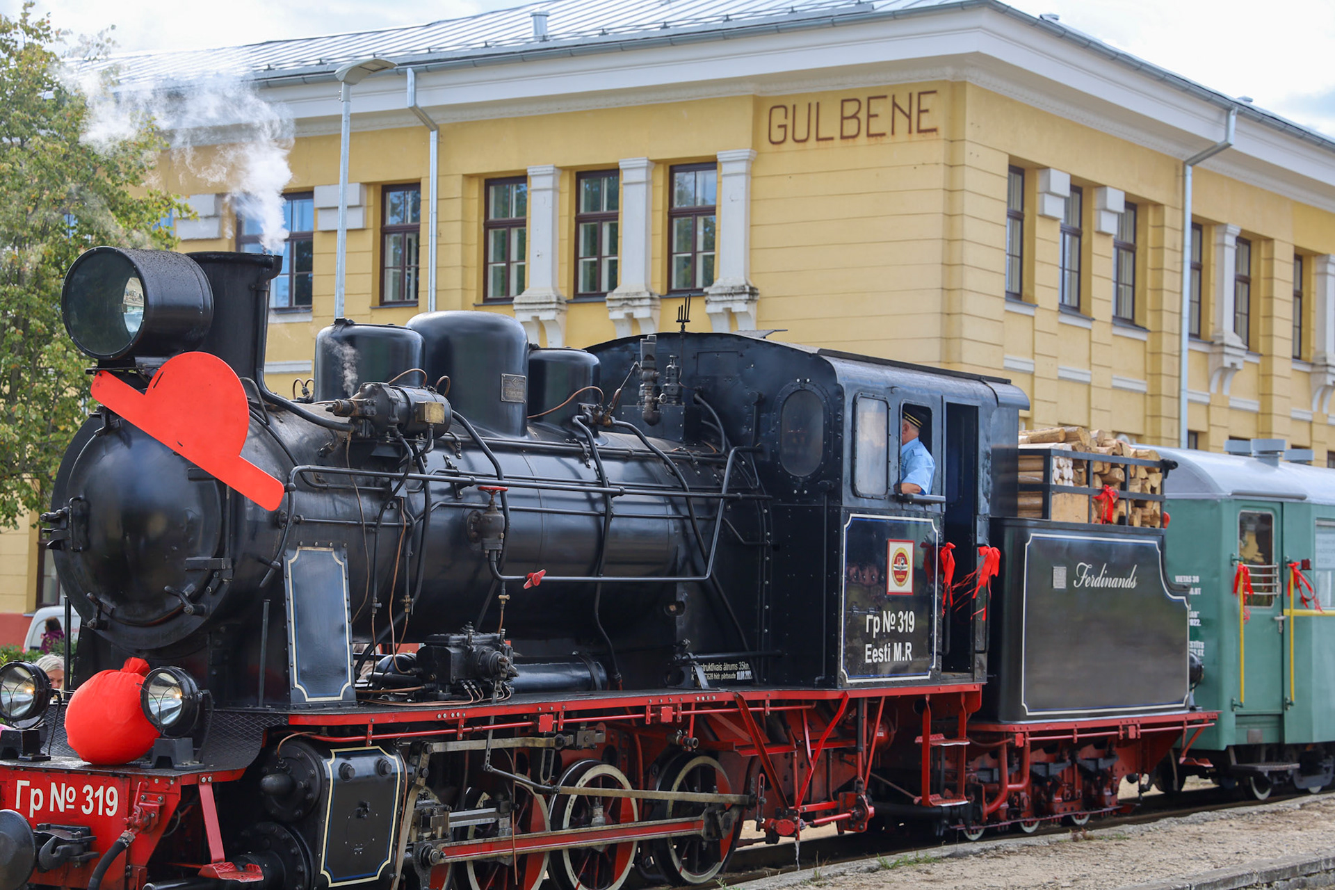 Bānītis (tvaika lokomotīve Ferdinands) Gulbenes stacijā