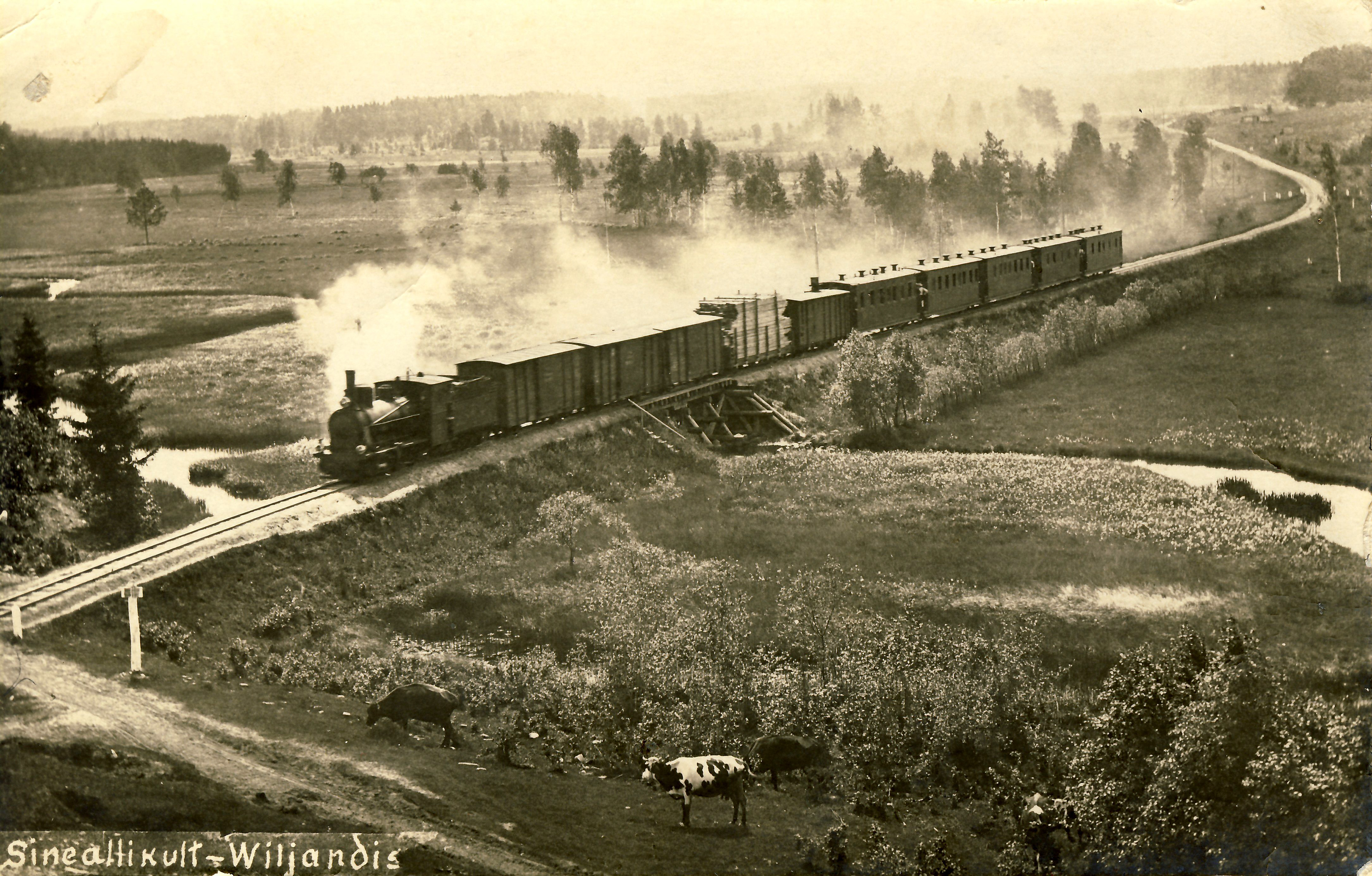 Near Lake Sinialliku, 1900s