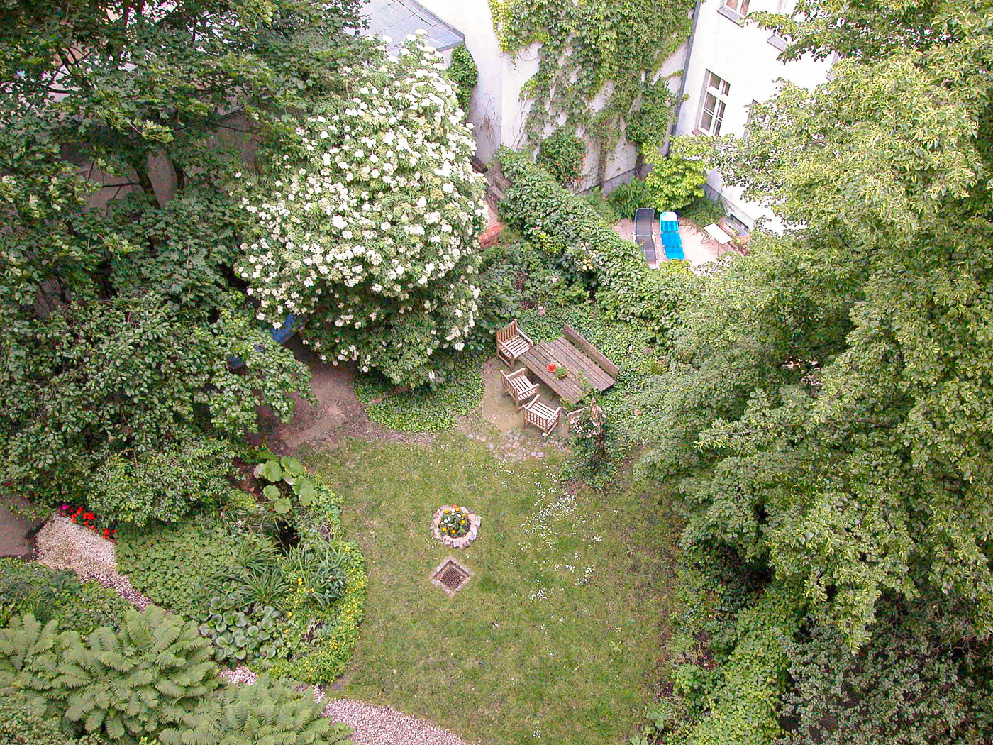 2. Hof - Blick aus dem Fenster