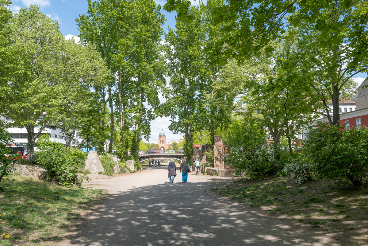 Am Engelbecken mit St. Michael