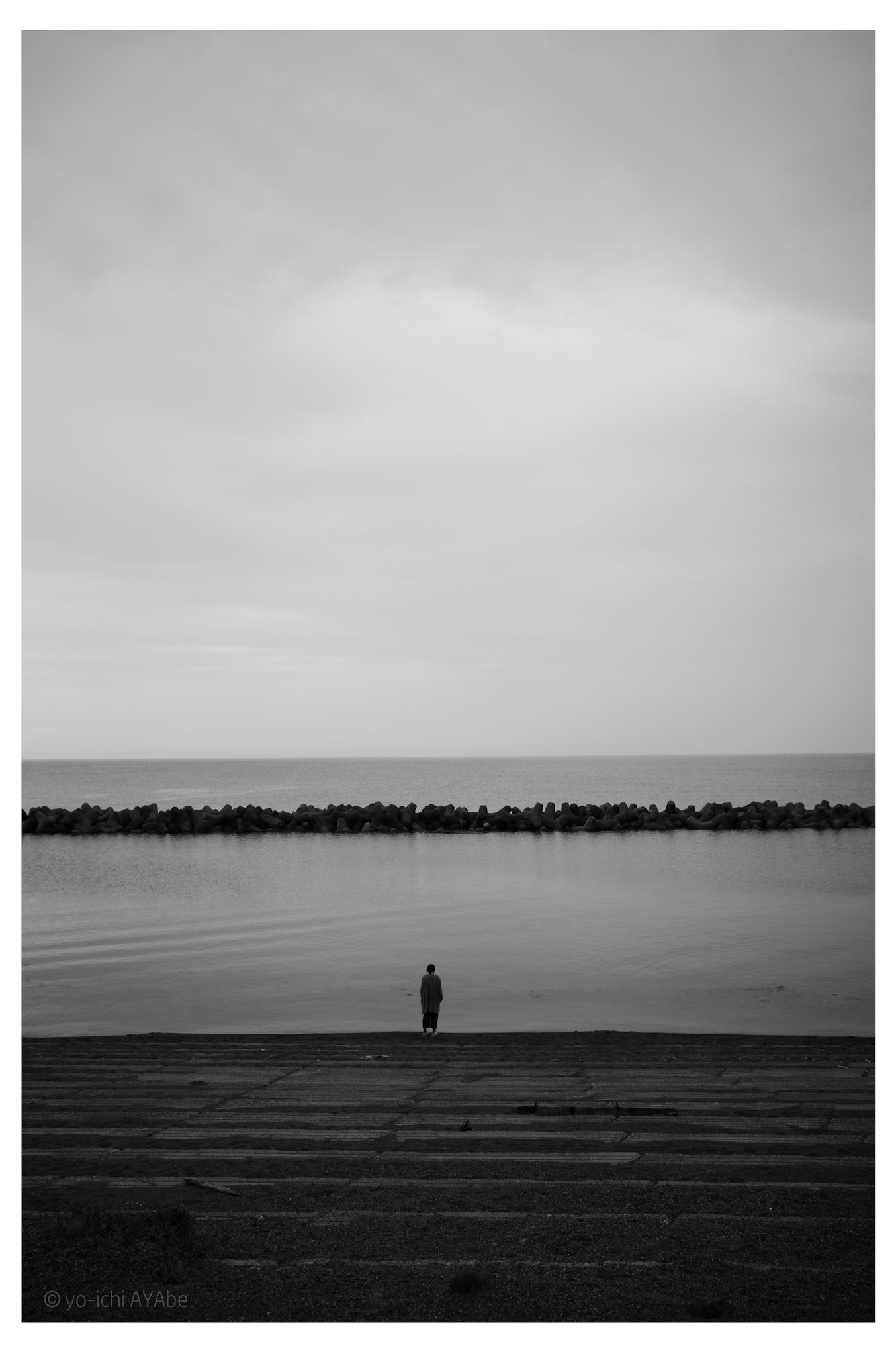 11 寄る辺の無い海辺。