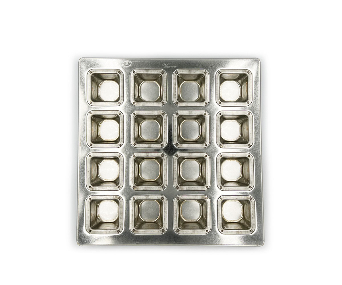 Silicone-coated SV Marron Cube Pan (16 pieces)