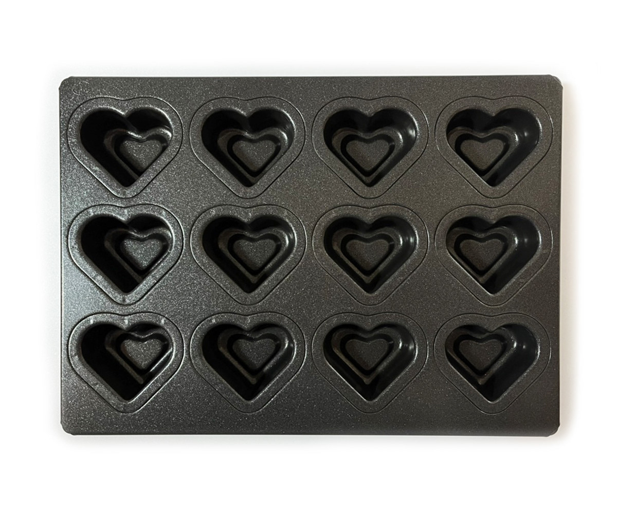 Teflon-coated MB Double Heart Baking Pans (12 pieces)